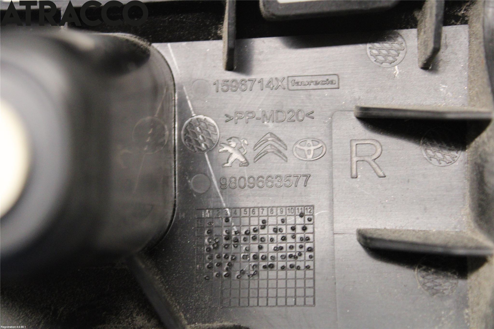 Toyota PROACE II 16- Støtfangerfeste Bak Høyre