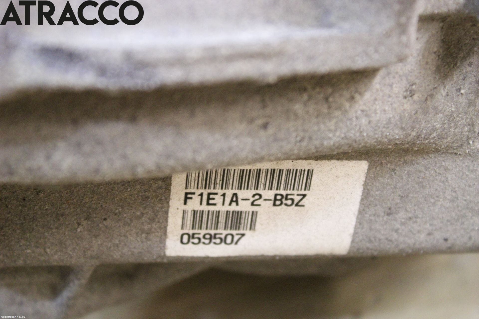 Mitsubishi OUTLANDER 13-21 Navgir Elektrisk