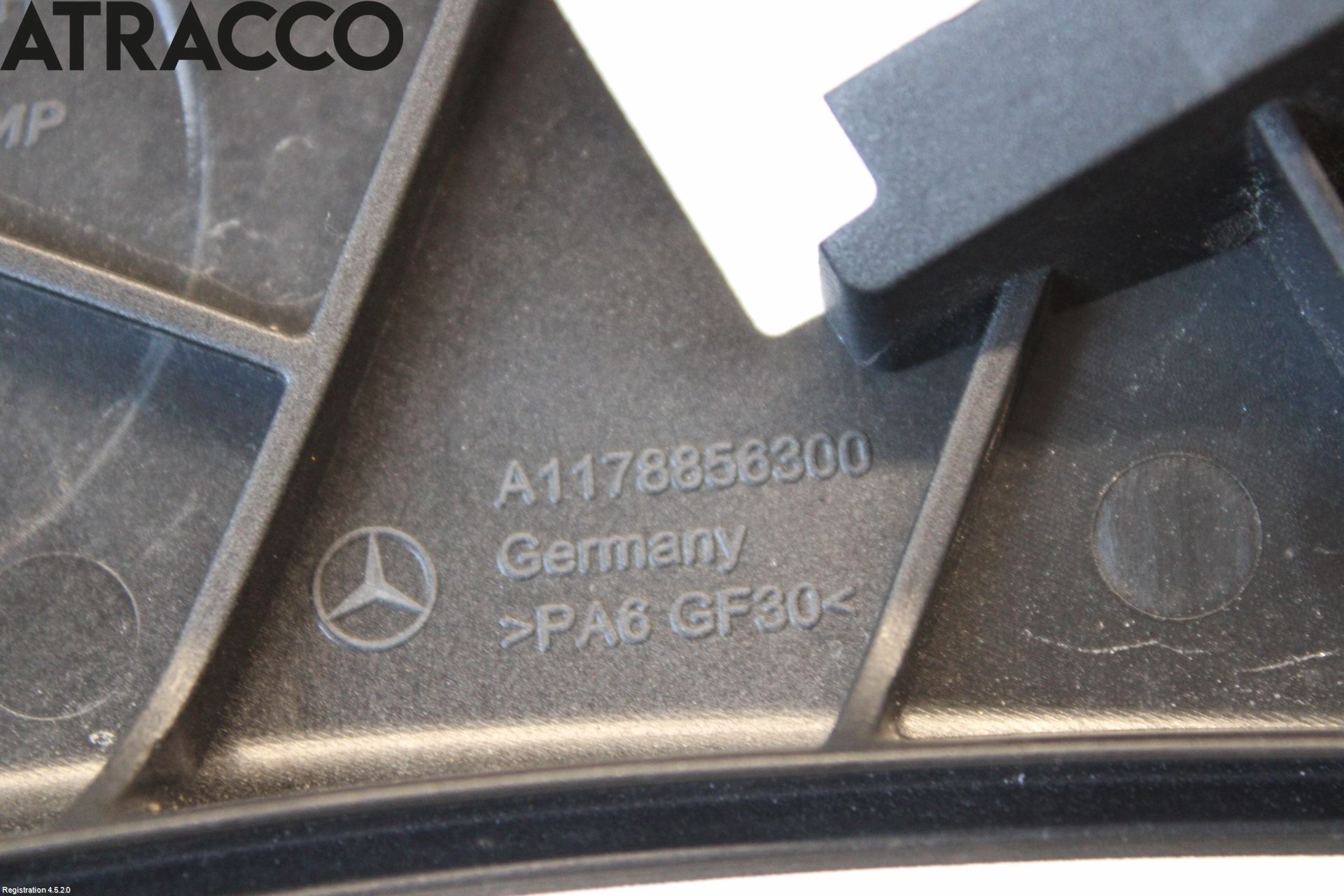 Mercedes-Benz MB CLA-KLASS (C117/X117) 13-19 Støtfangerfeste Foran Venstre