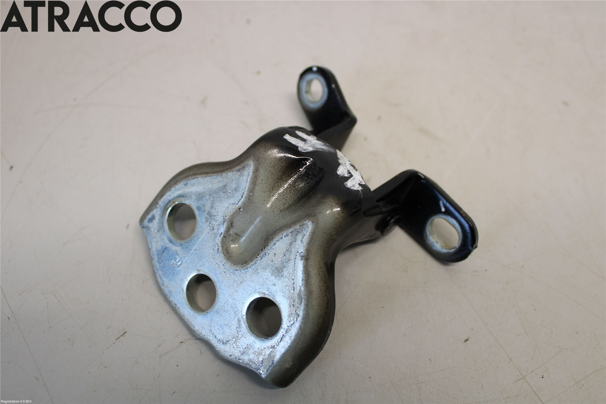 MG ZS EV 20- Dørhengsel