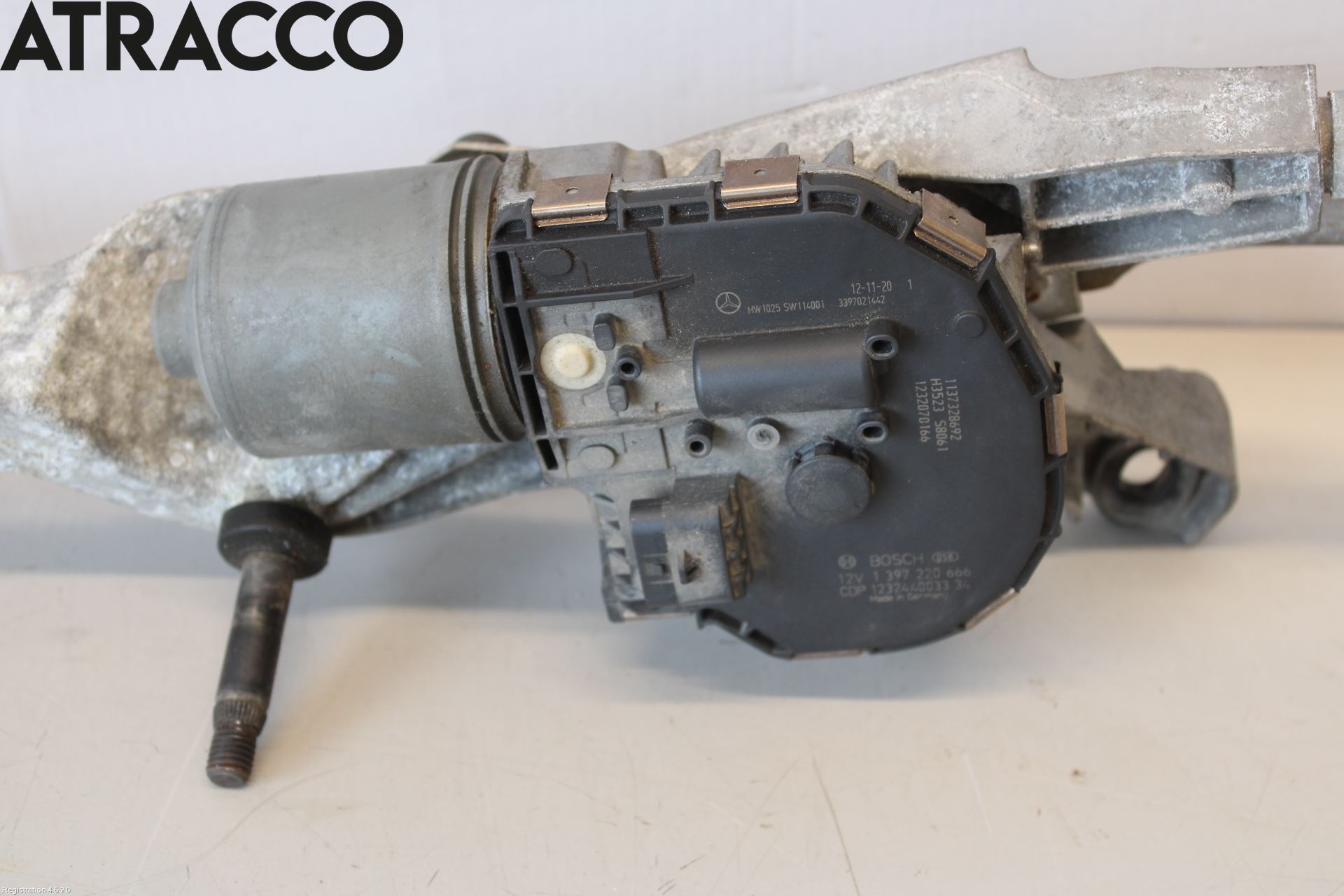 Mercedes-Benz MB E-KLASS (W212) 09-16 Viskermotor Frontrute