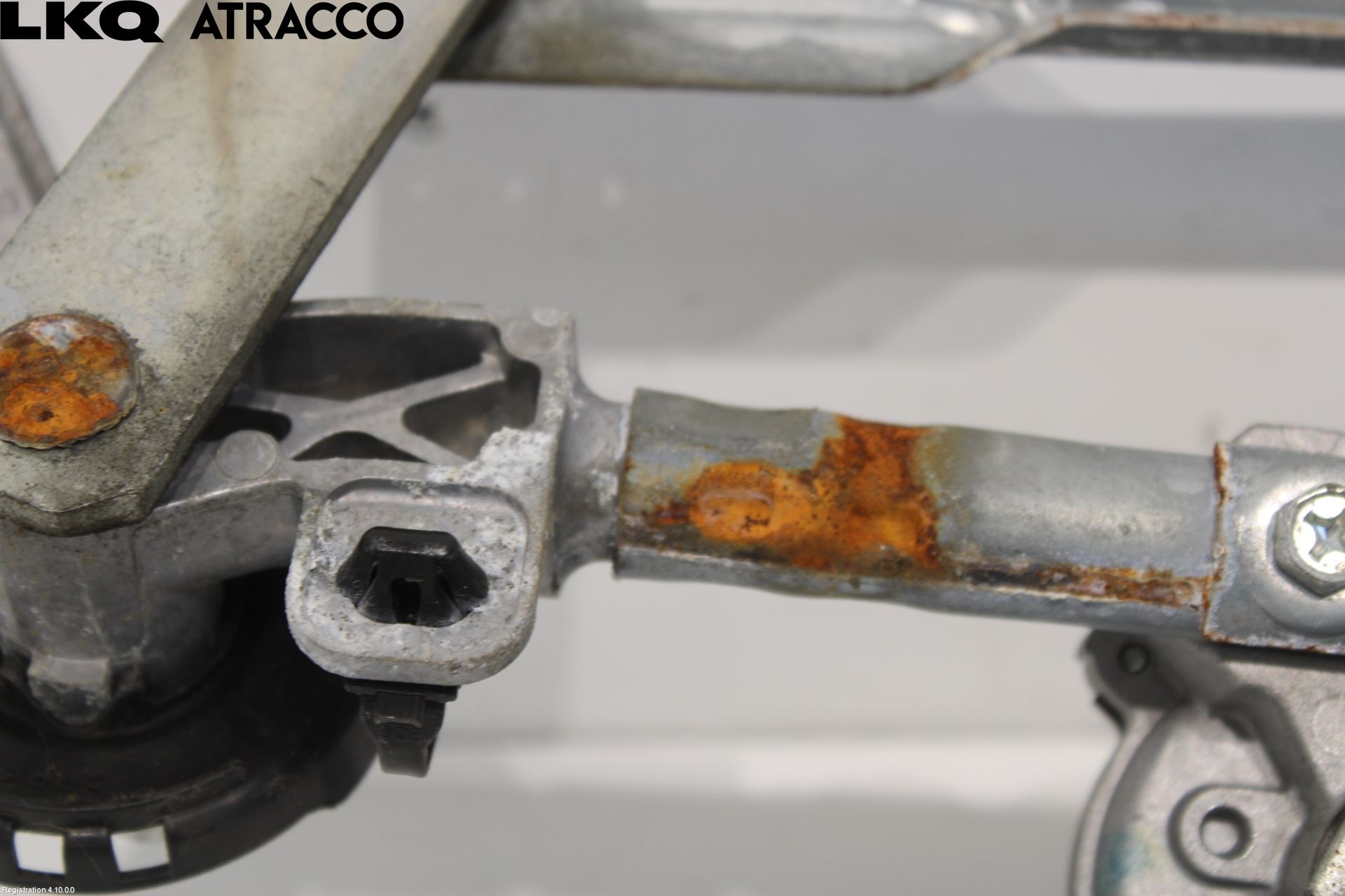 Nissan LEAF 11-17 Viskermotor Frontrute