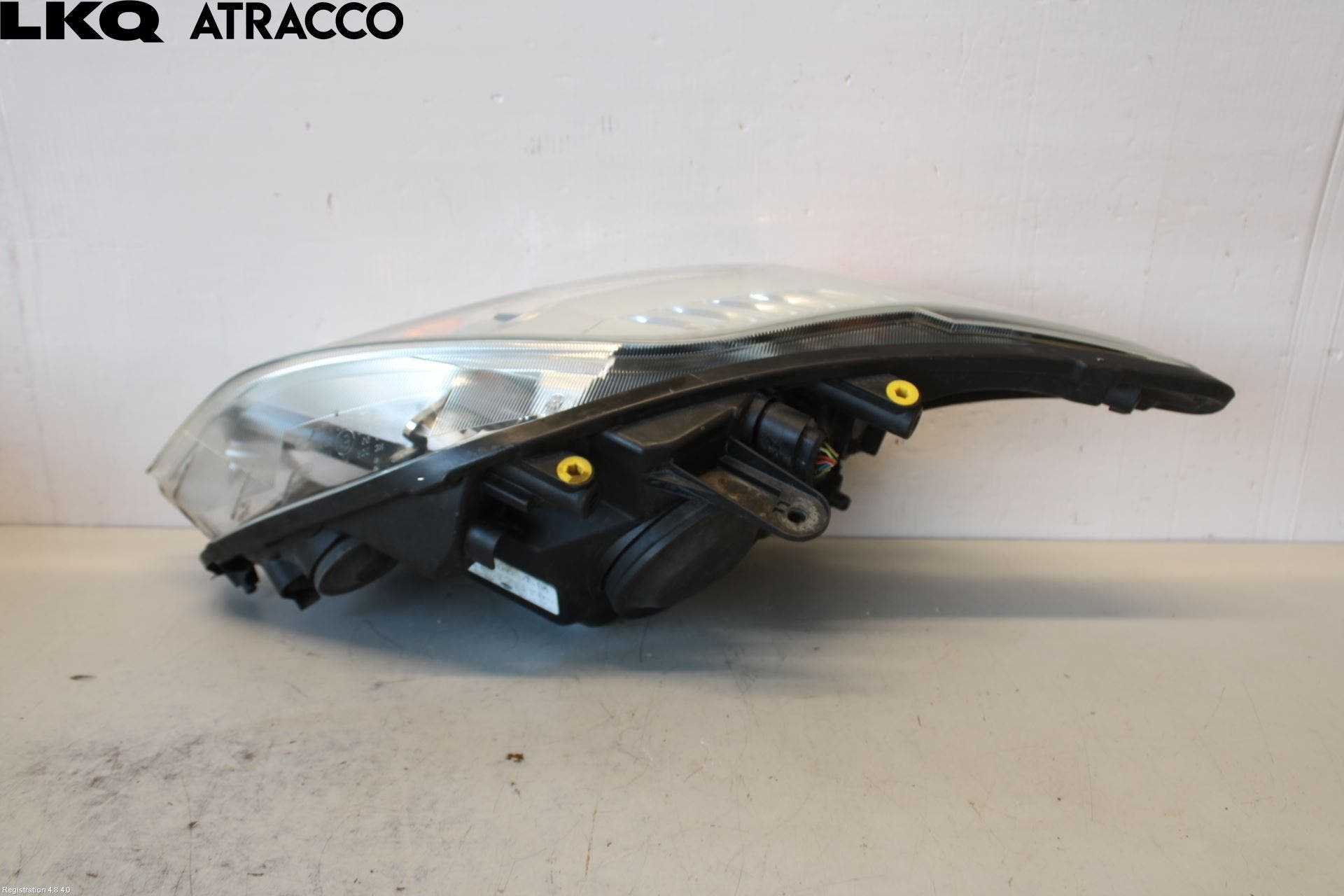 Ford KUGA 08-12 Frontlykt Høyre