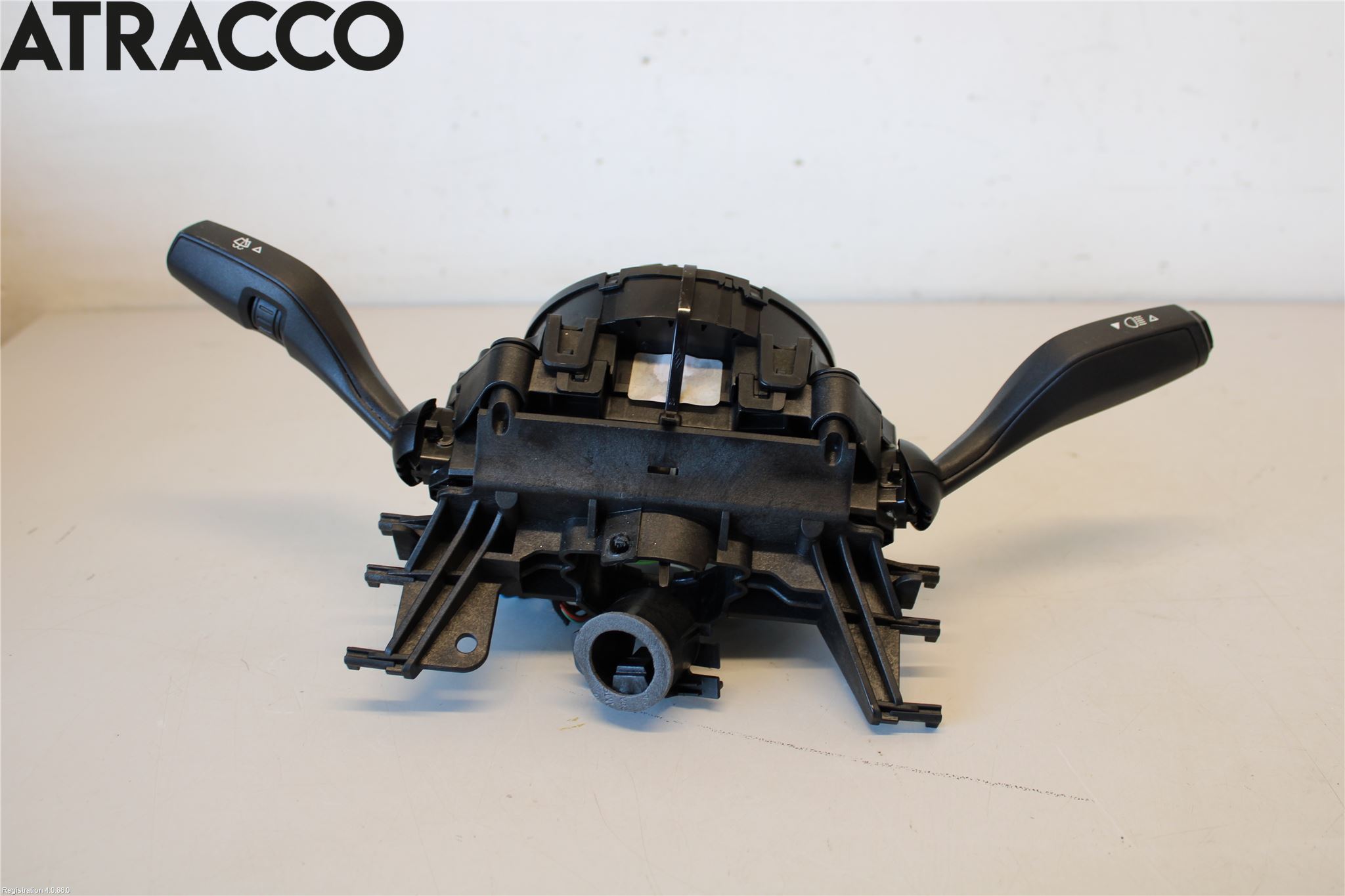 BMW 5 G30/G31/F90 17-23 Bryter Ratt Kombi H Og V