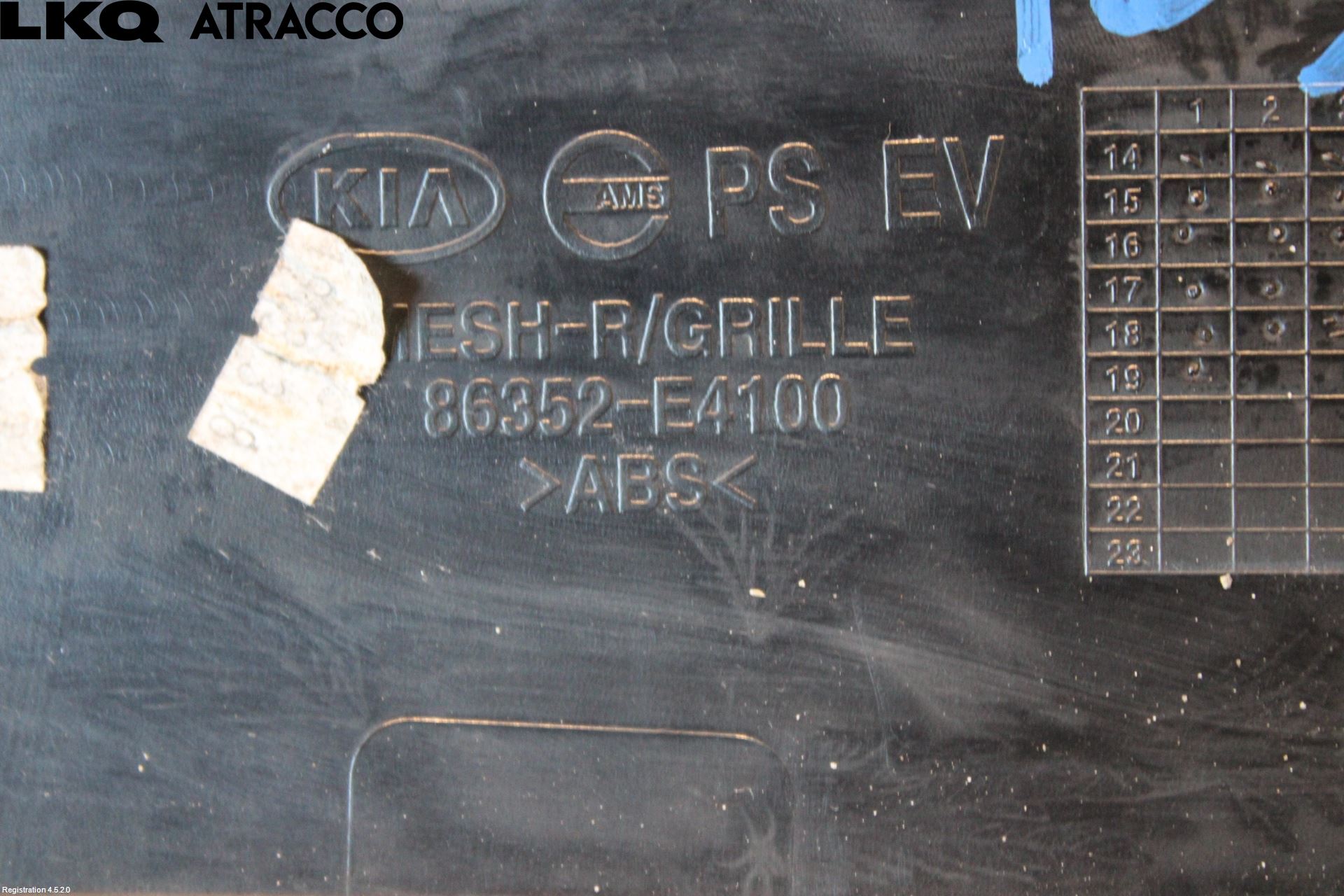 Kia SOUL 09- Grill Komplett