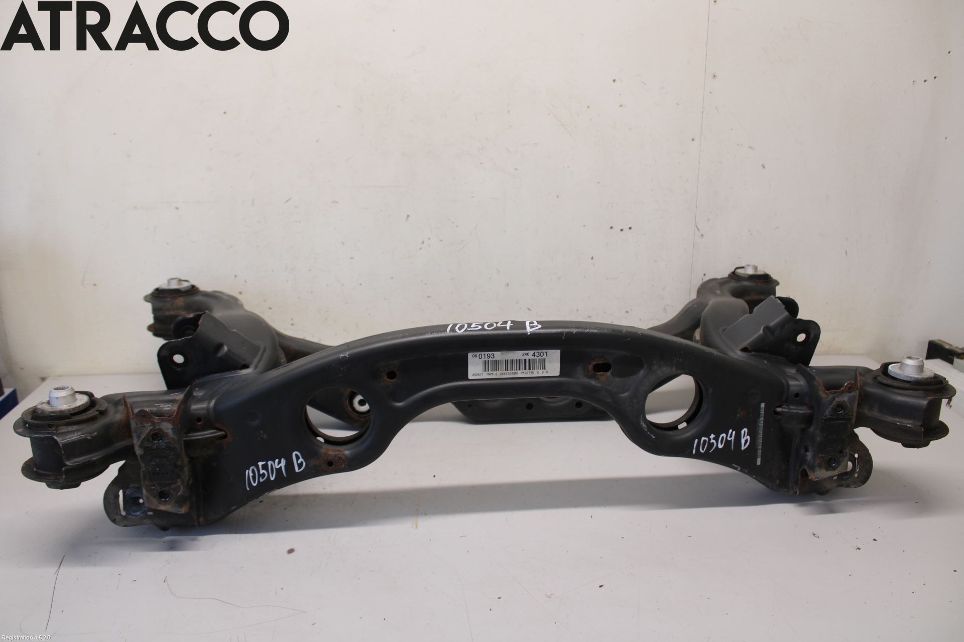 Mercedes-Benz MB CLA-KLASS (C117/X117) 13-19 Bakaksel Feste Travers-Ramme