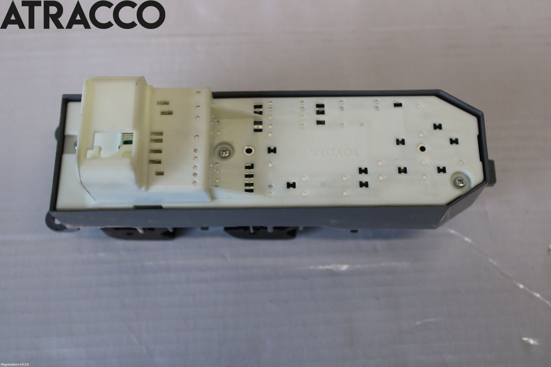 Toyota YARIS XP130 15-20 Bryter Vindusheis