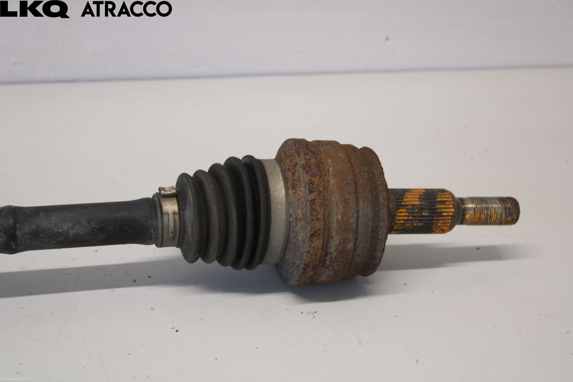 Volkswagen VW TRANSP/CARAVELLE (T5) 04-15 Drivaksel Bak Kompl Høyre