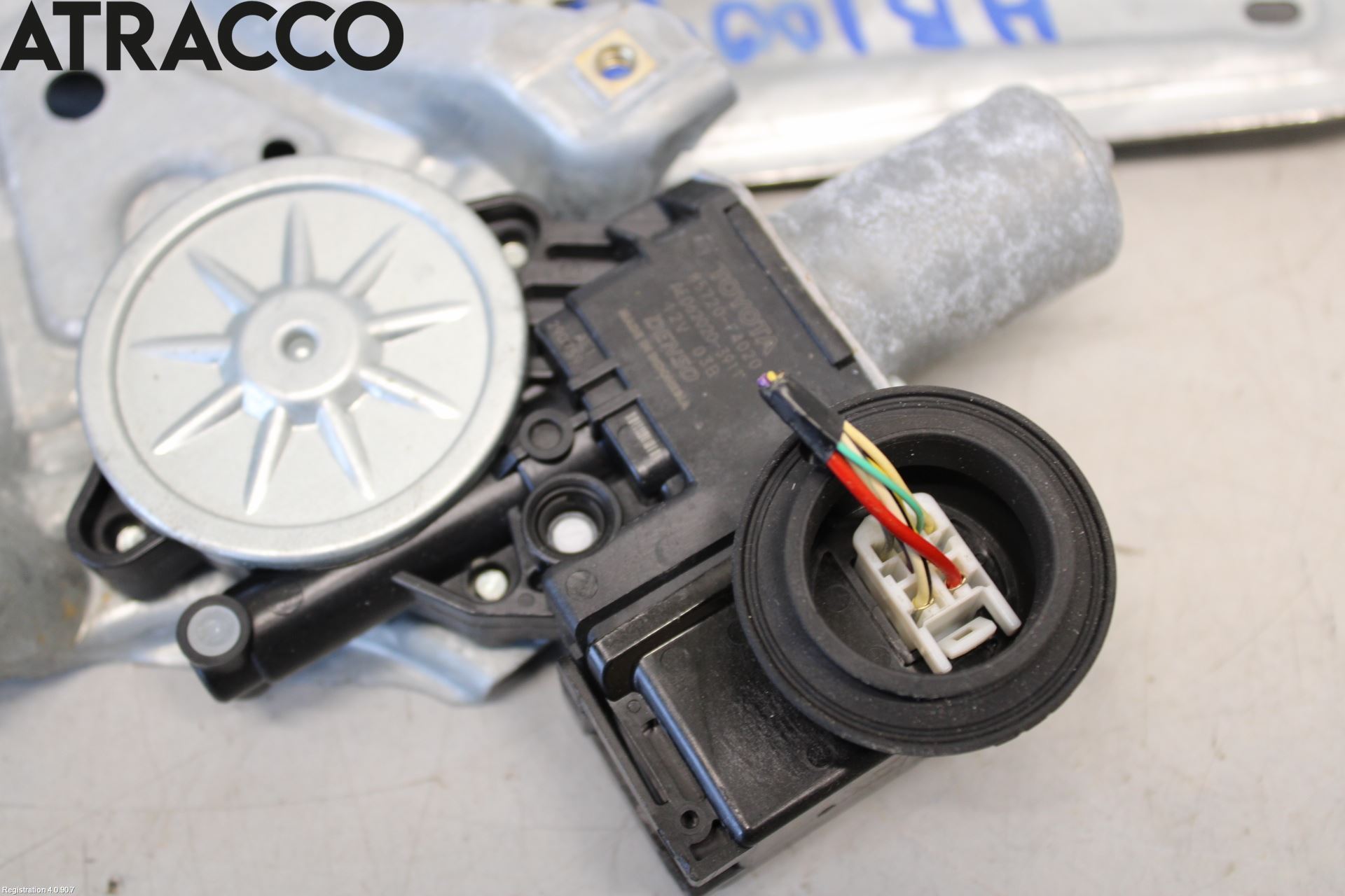 Toyota C-HR 16-23 Vindusheis El Komp