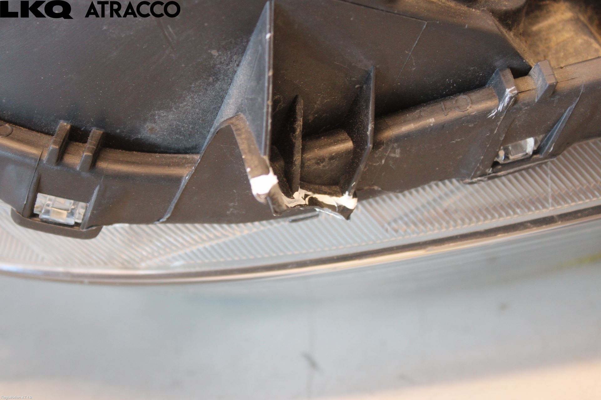 Toyota YARIS XP90 06-11 Frontlykt Høyre