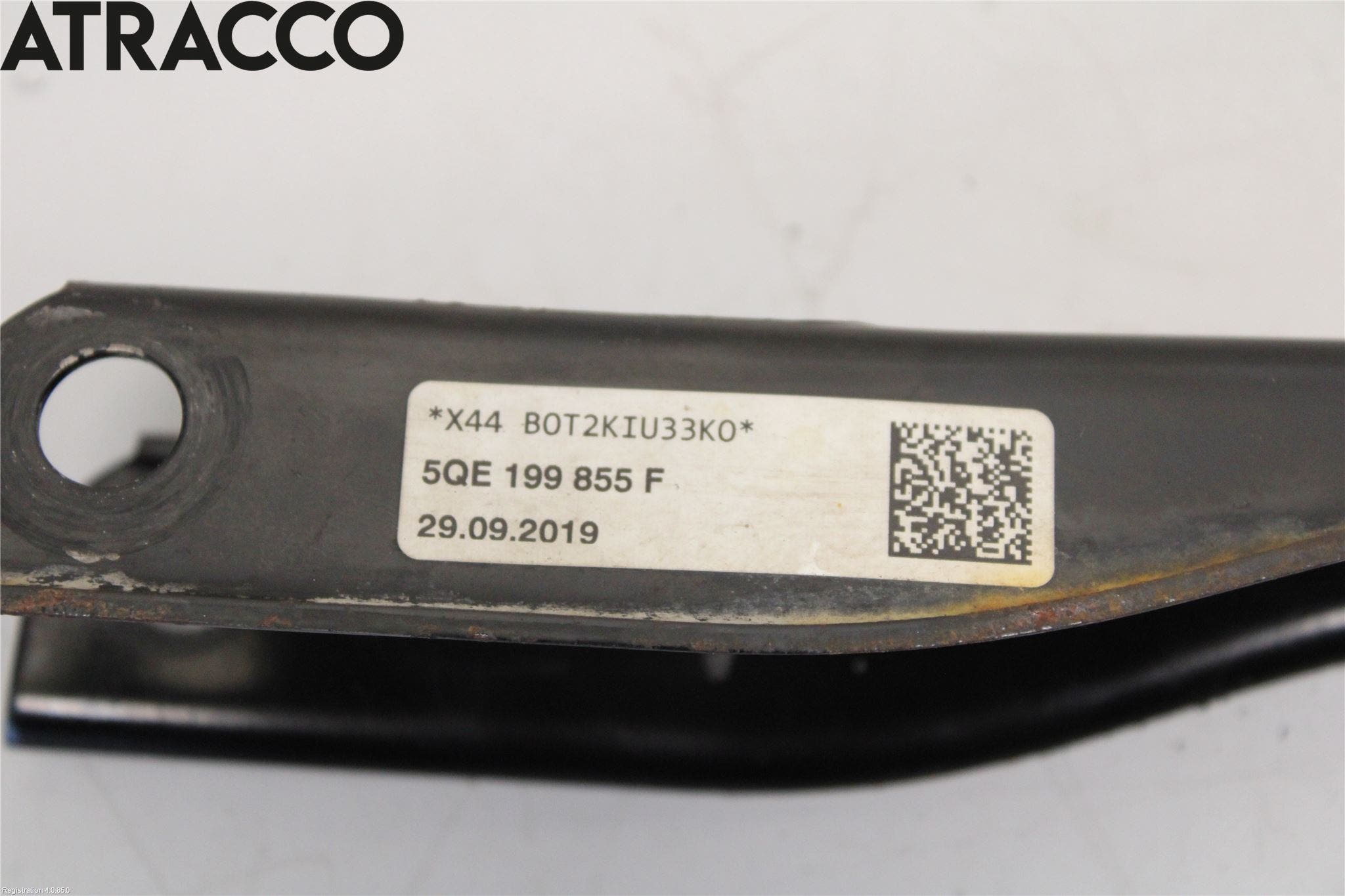 Volkswagen VW GOLF / E-GOLF VII 13-20 Motor Feste Stål-Alu