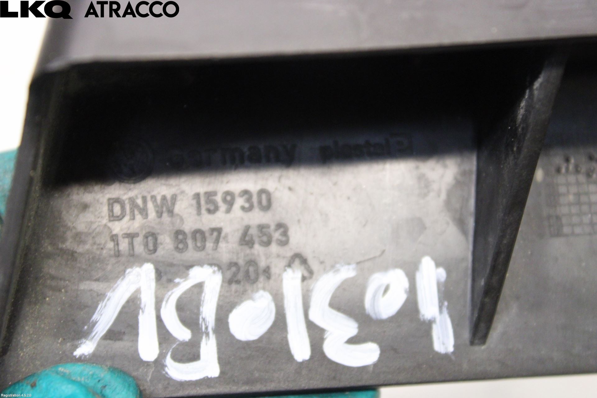 Volkswagen VW TOURAN 10-15 Støtfangerfeste Bak Venstre