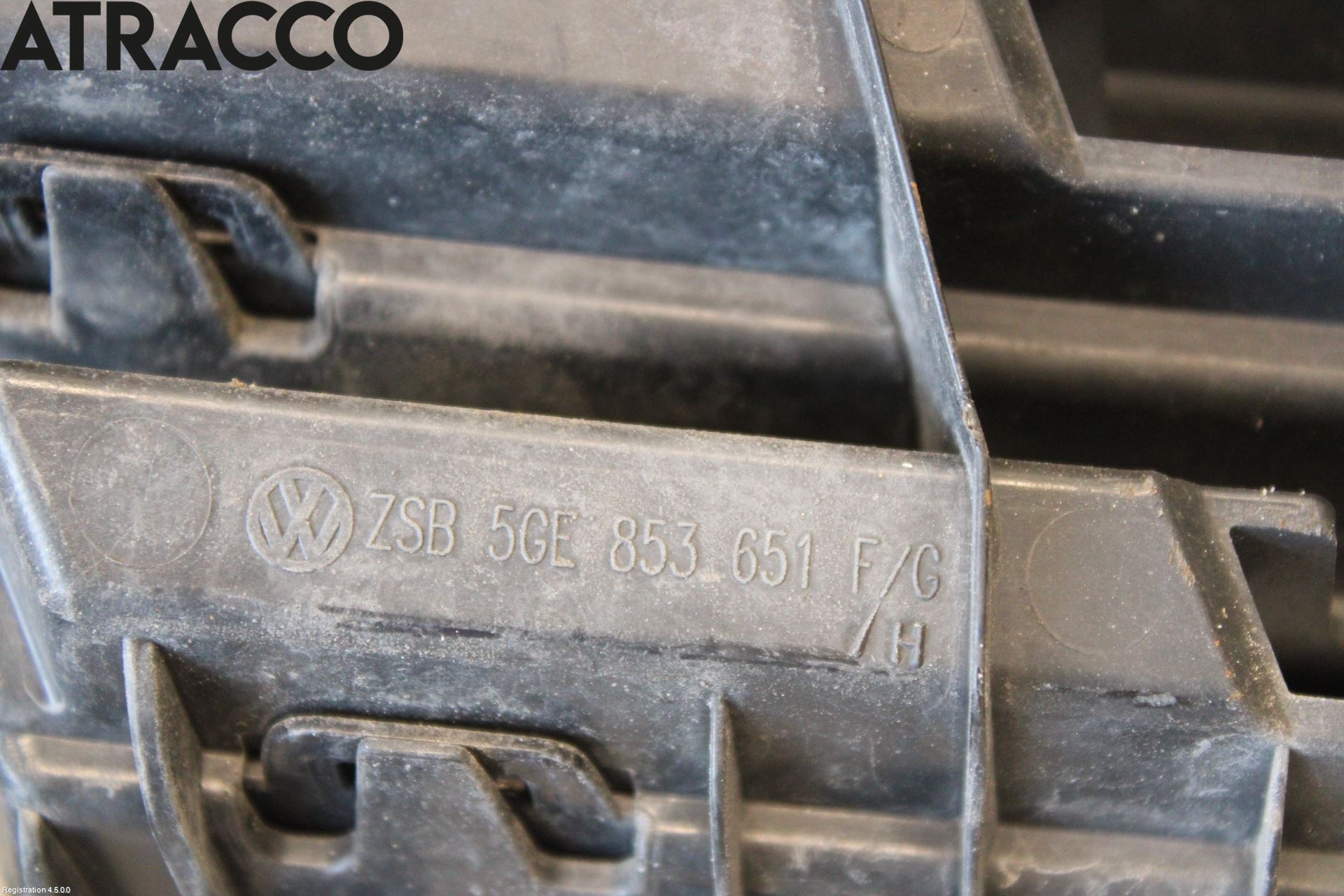 Volkswagen VW GOLF / E-GOLF VII 13-20 Grill Komplett