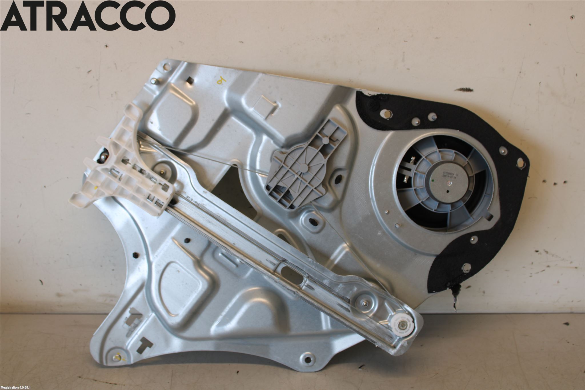 Kia SPORTAGE (SL) 11-15 Vindusheis