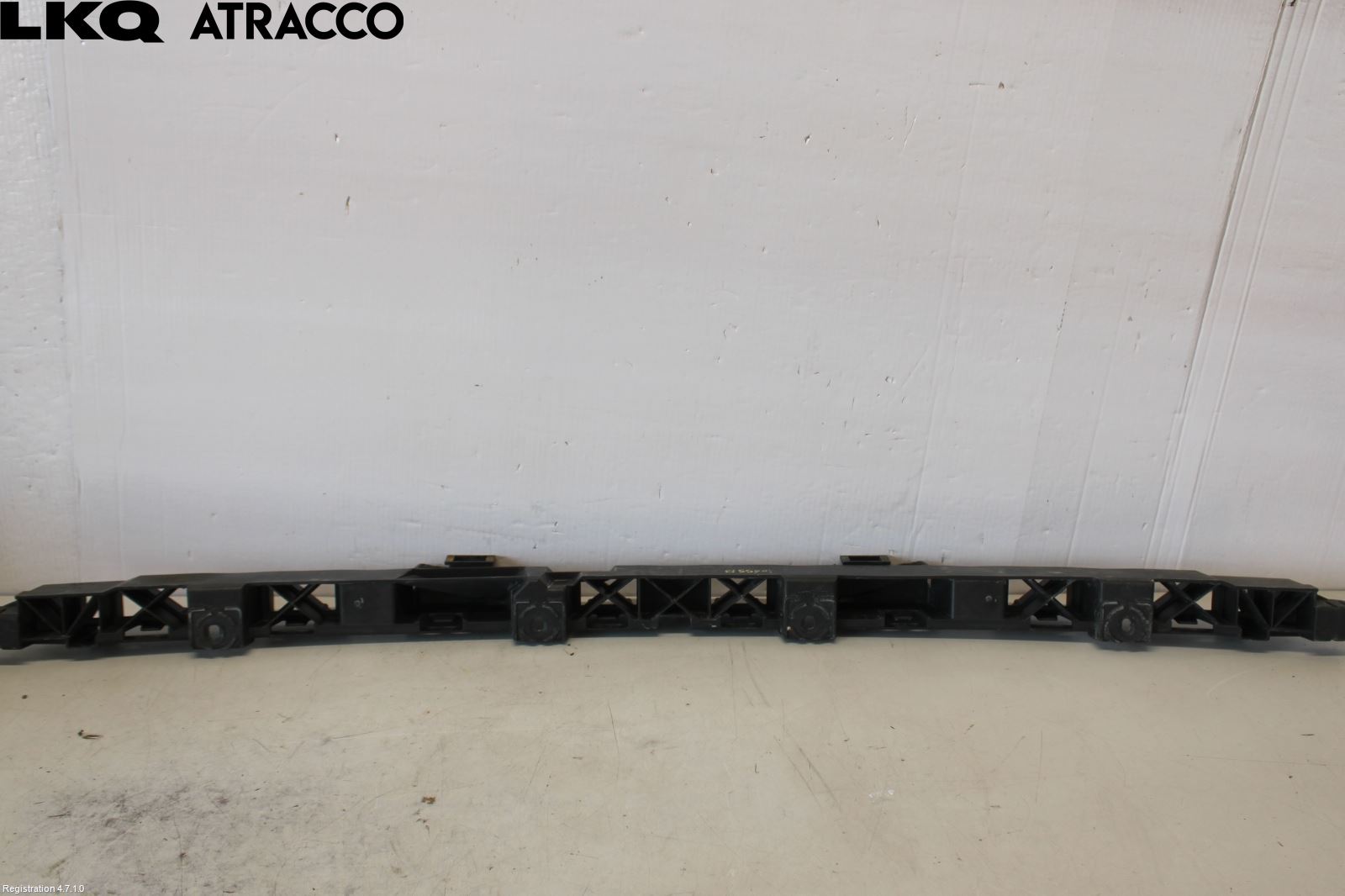 Audi A6 ALLROAD 12-18 Støtfanger Bak Feste