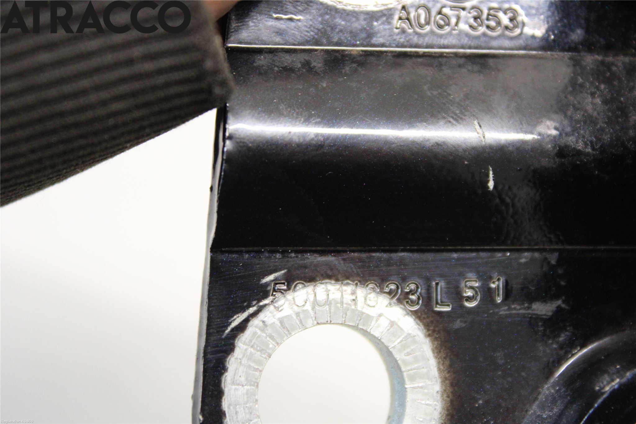 MG ZS EV 20- Dørhengsel