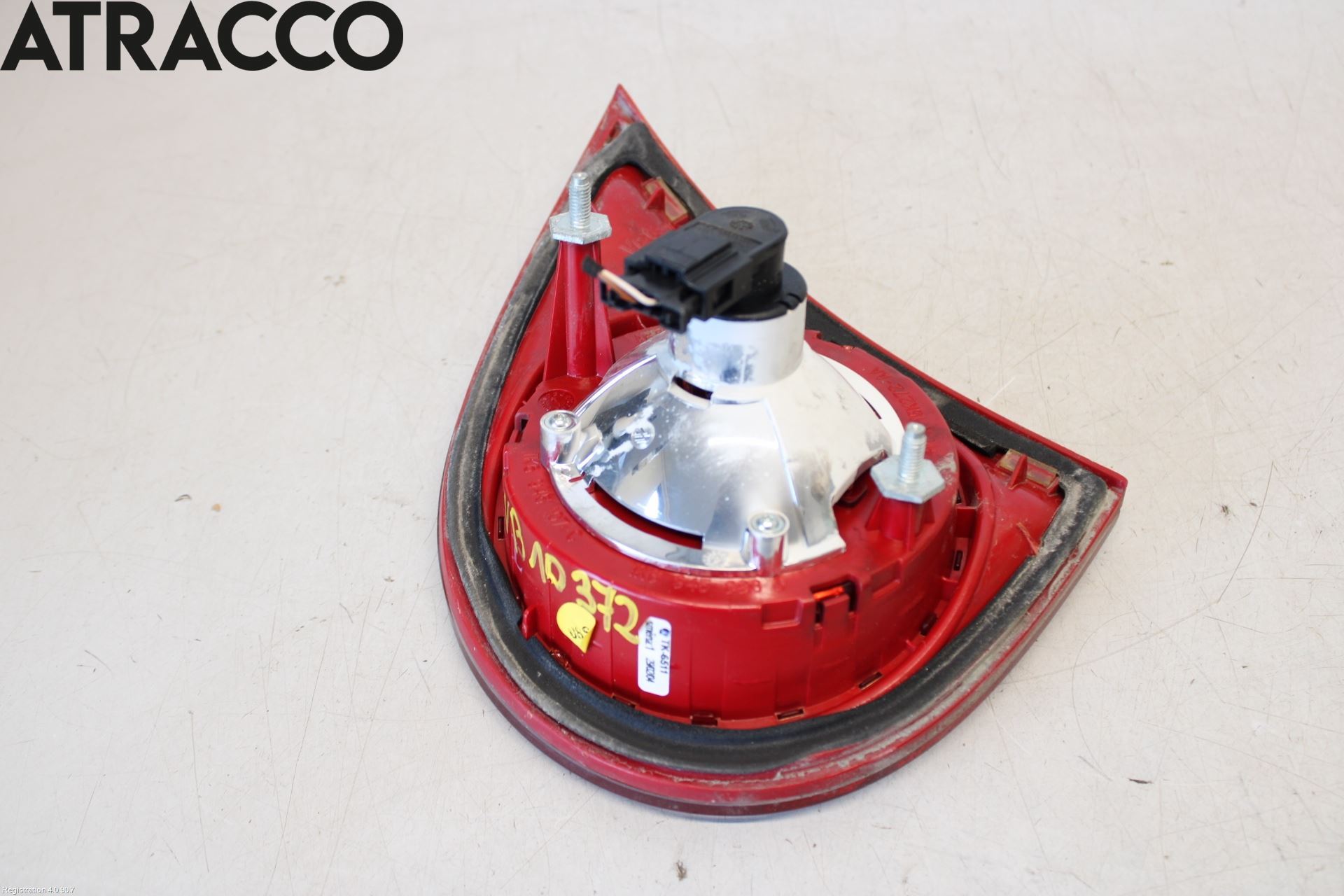 Volkswagen VW GOLF V 04-09 Baklykt Venstre  På Luke(Indre