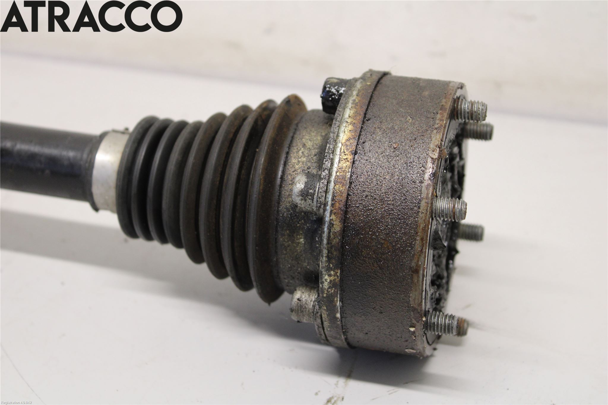 Volkswagen VW GOLF V 04-09 Drivaksel Foran Kompl Venstre