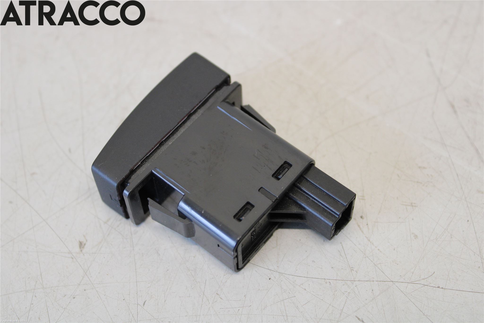 Mazda CX-5 12-17 Bryter Varsel (Nødblink)