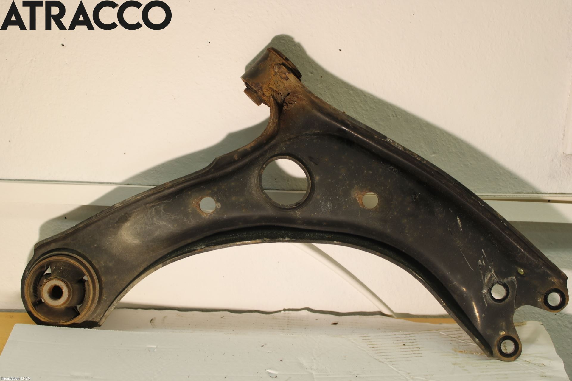 Kia SPORTAGE (QL) 16-21 Bærearm Foran Venstre Nedre