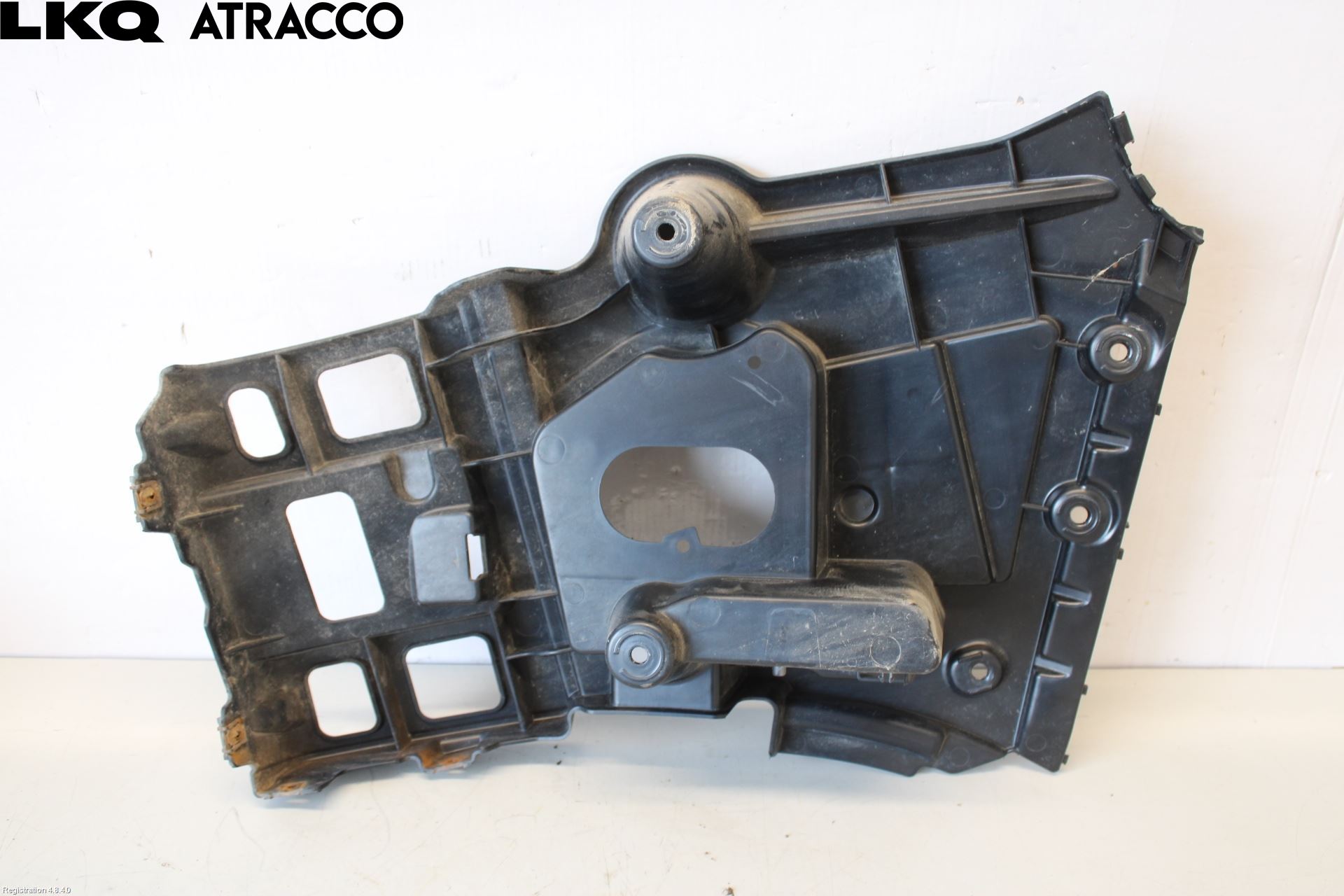 BMW X1 E84 10-15 Støtfangerfeste Bak Venstre