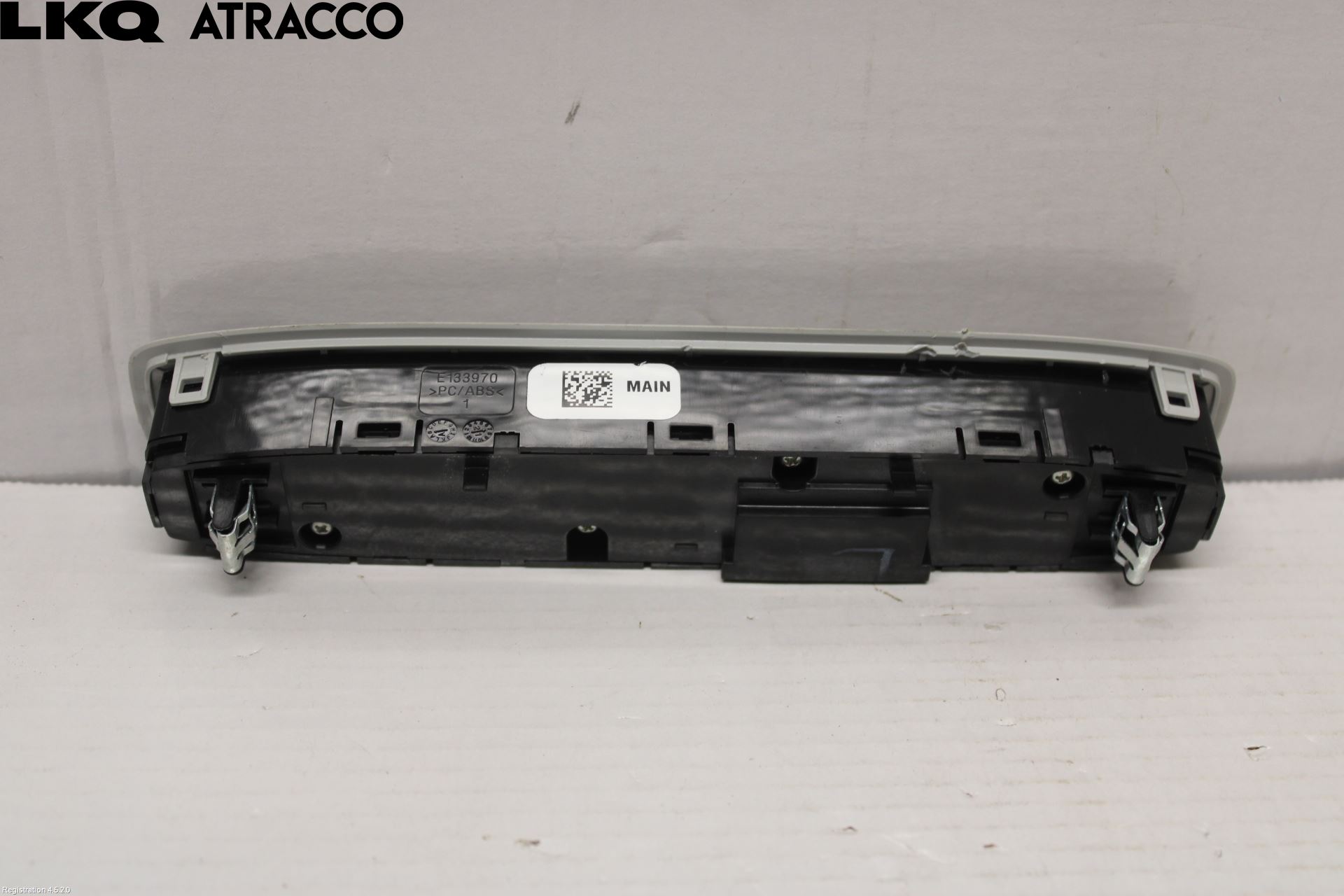 Tesla MODEL 3 17- Innr Taklys