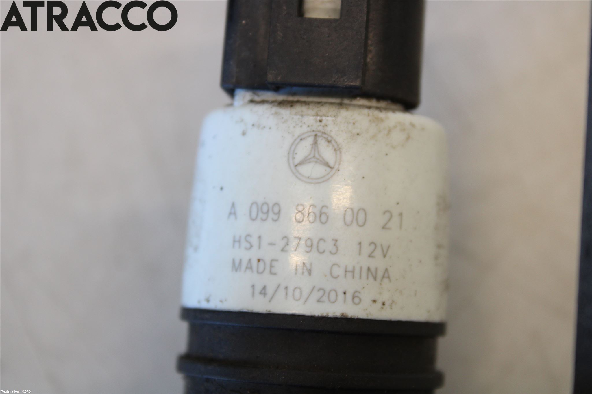 Mercedes-Benz MB C-KLASS (W205) 14-21 Spylerpumpe Frontrute