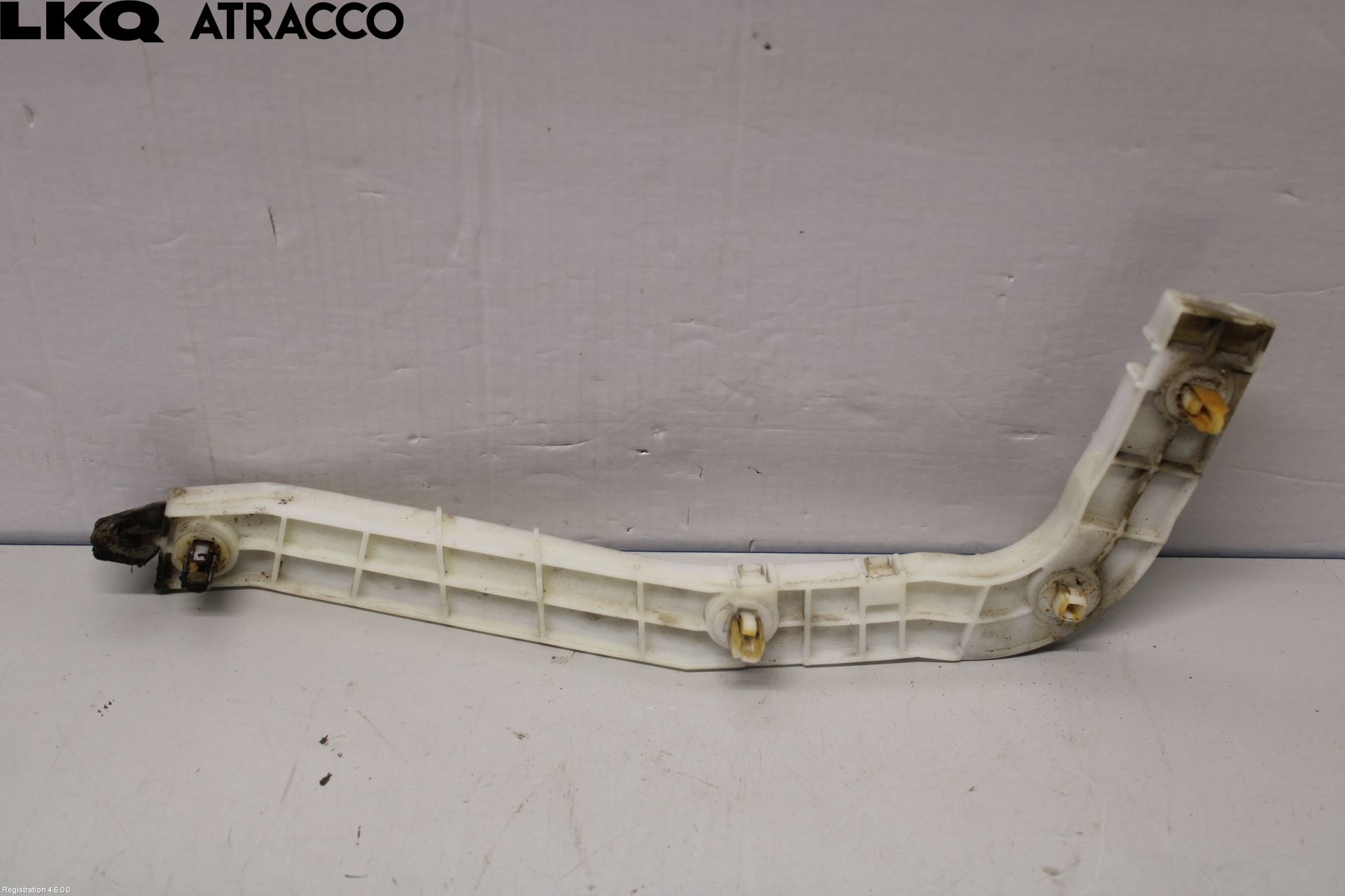 Suzuki GRAND VITARA II 06-14 Støtfangerfeste Bak Høyre