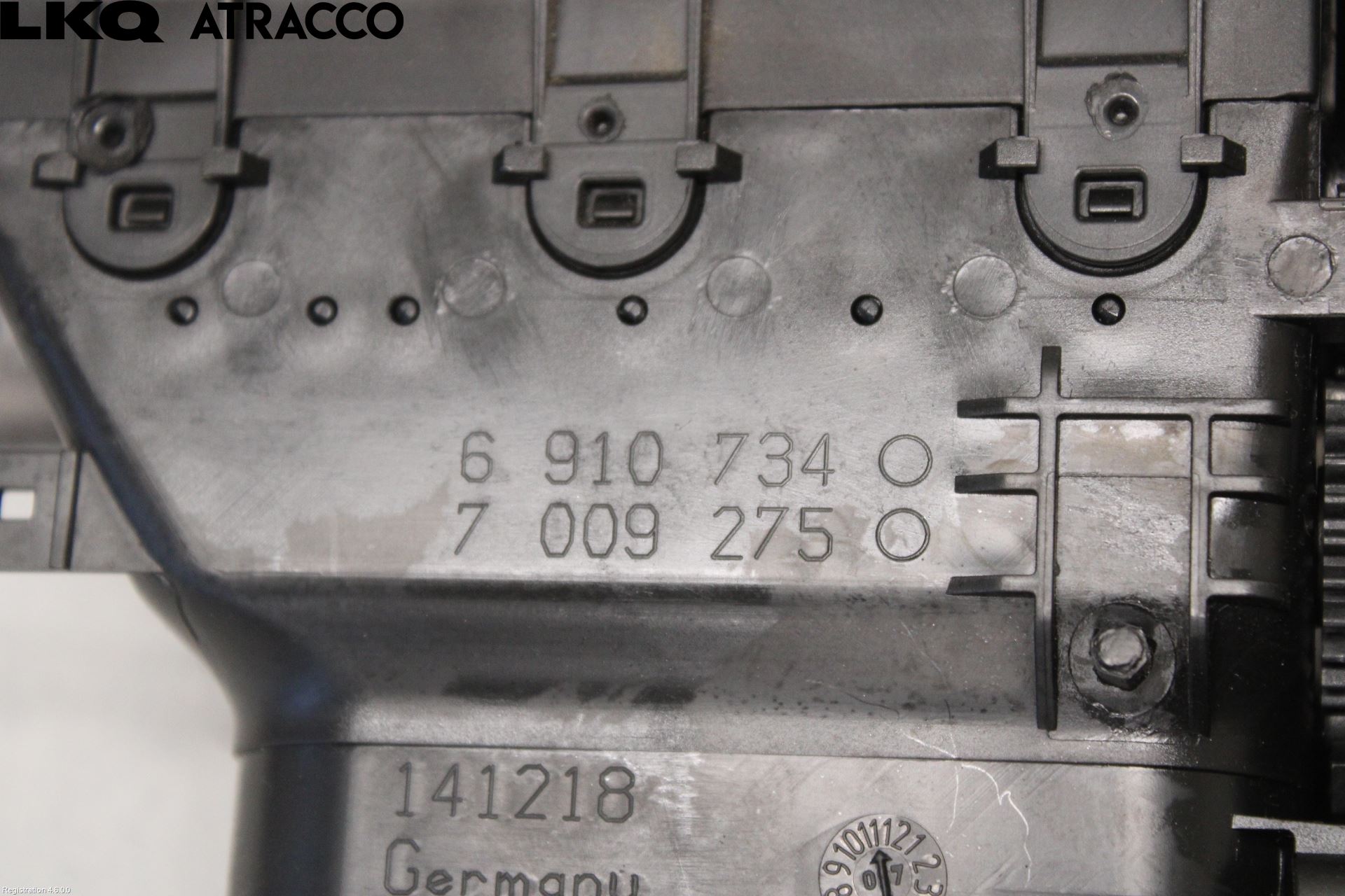 BMW 5 E60/61 Sed/Tou 02-10 Dashbord Kanal - Dyse