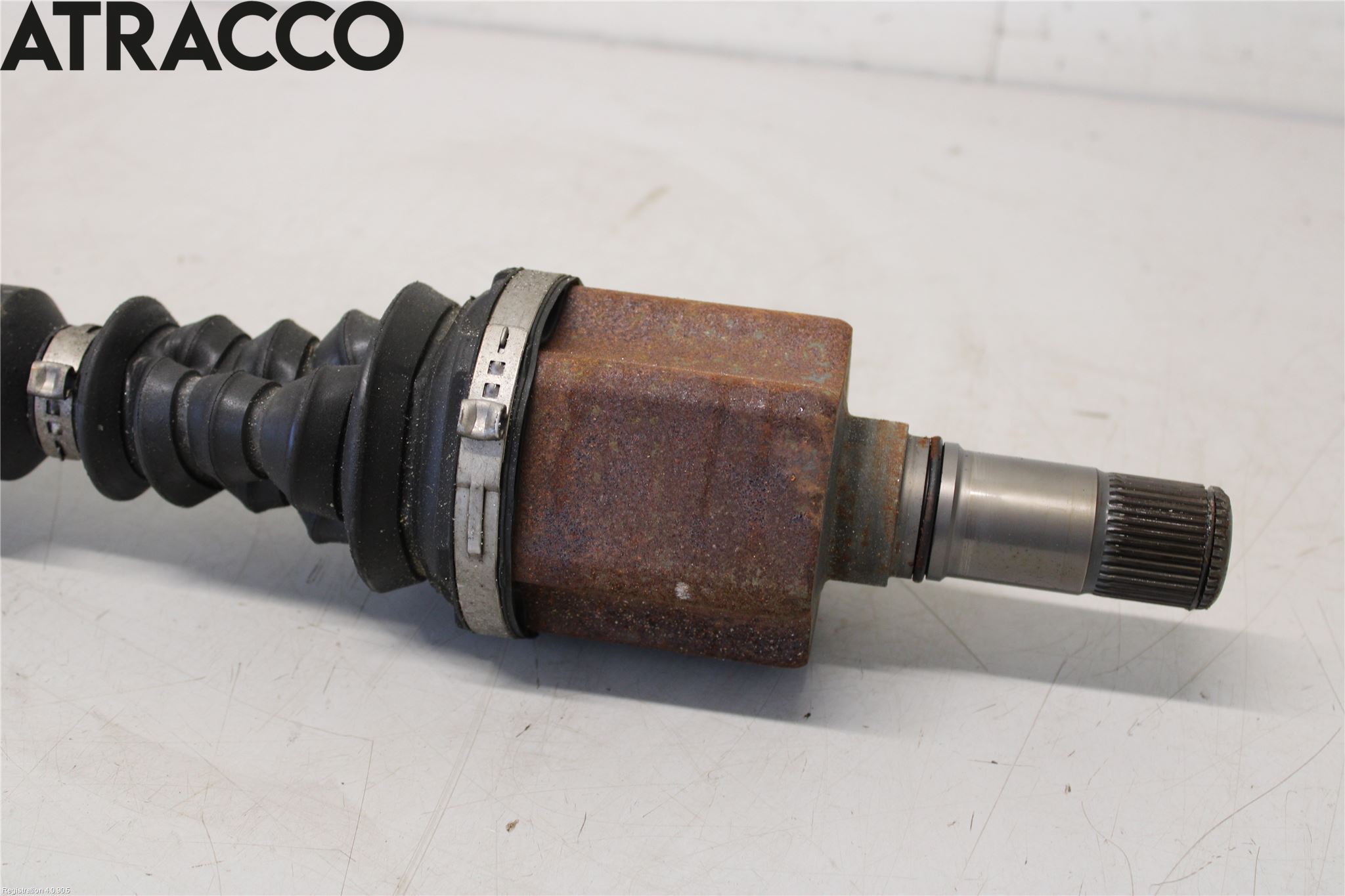 Skoda SUPERB 16-24 Drivaksel Foran Kompl Høyre