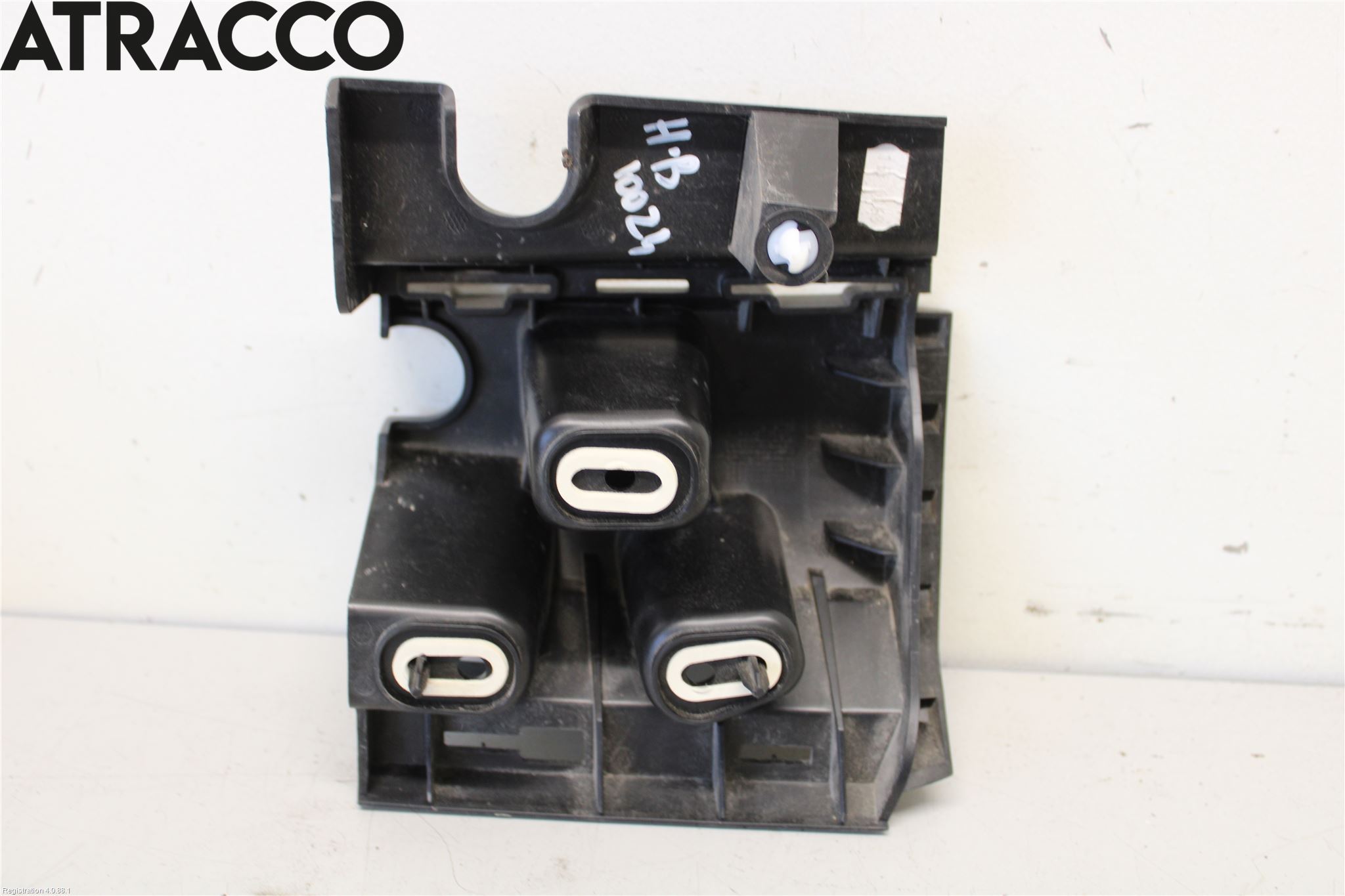 Toyota PROACE II 16- Støtfangerfeste Bak Høyre