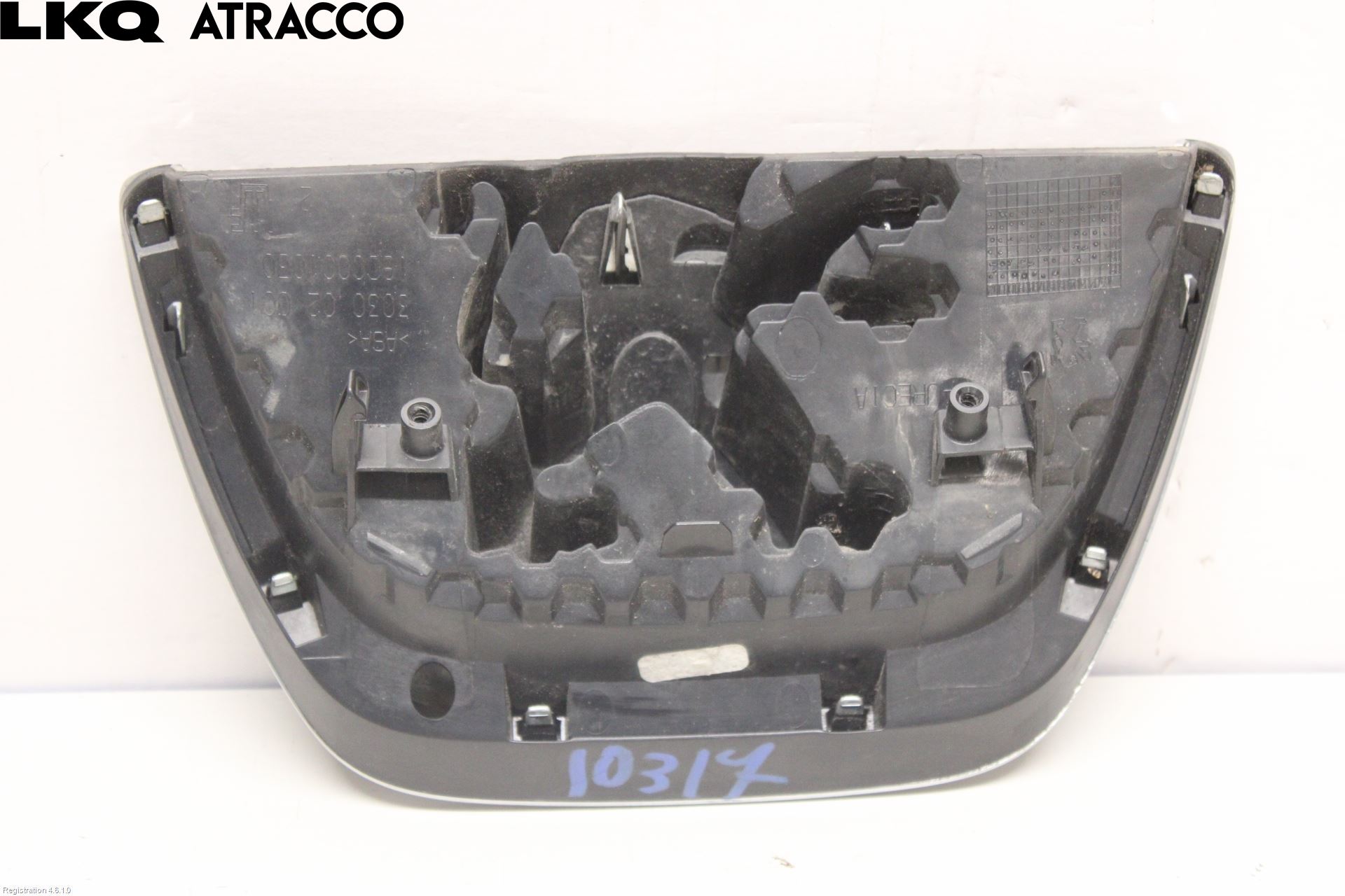 Peugeot 5008 10-16 Emblem