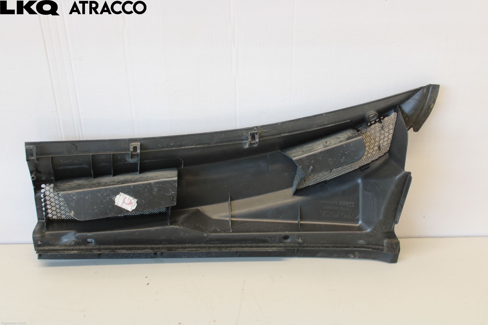 Toyota YARIS P1 03-05 Visker Deksel-Grill-Under Frr