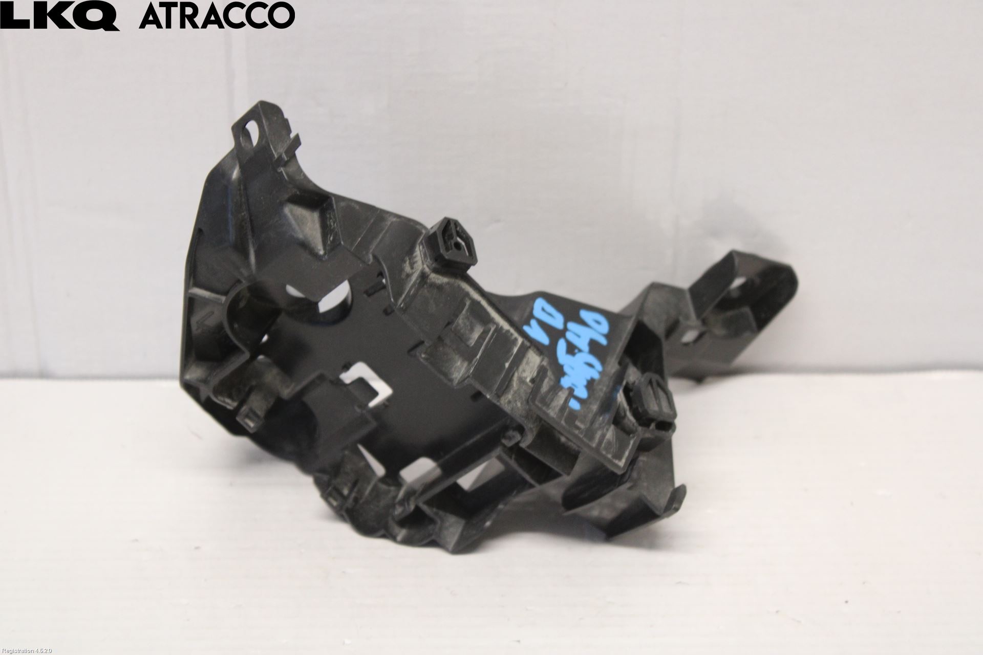 Toyota bZ4X EA10 22- Støtfangerfeste Bak Venstre