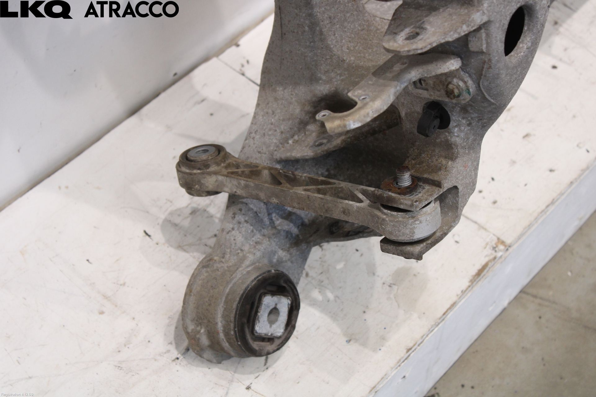 Tesla MODEL S 13- Bakaksel Feste Travers-Ramme