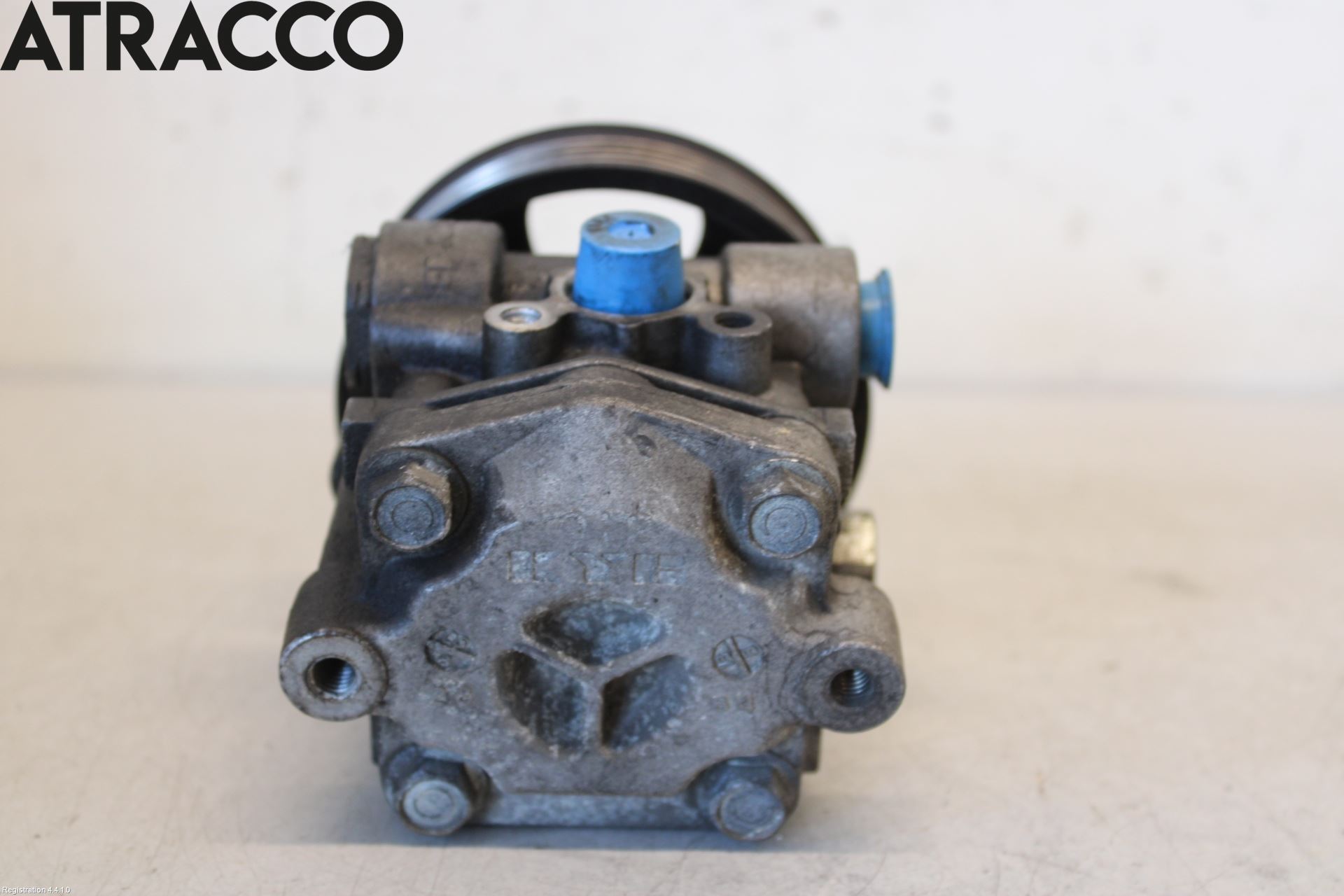 Mitsubishi GRANDIS Servo Pumpe