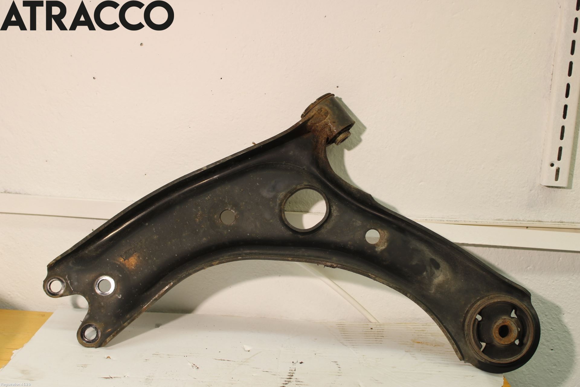 Kia SPORTAGE (QL) 16-21 Bærearm Foran Høyre Nedre