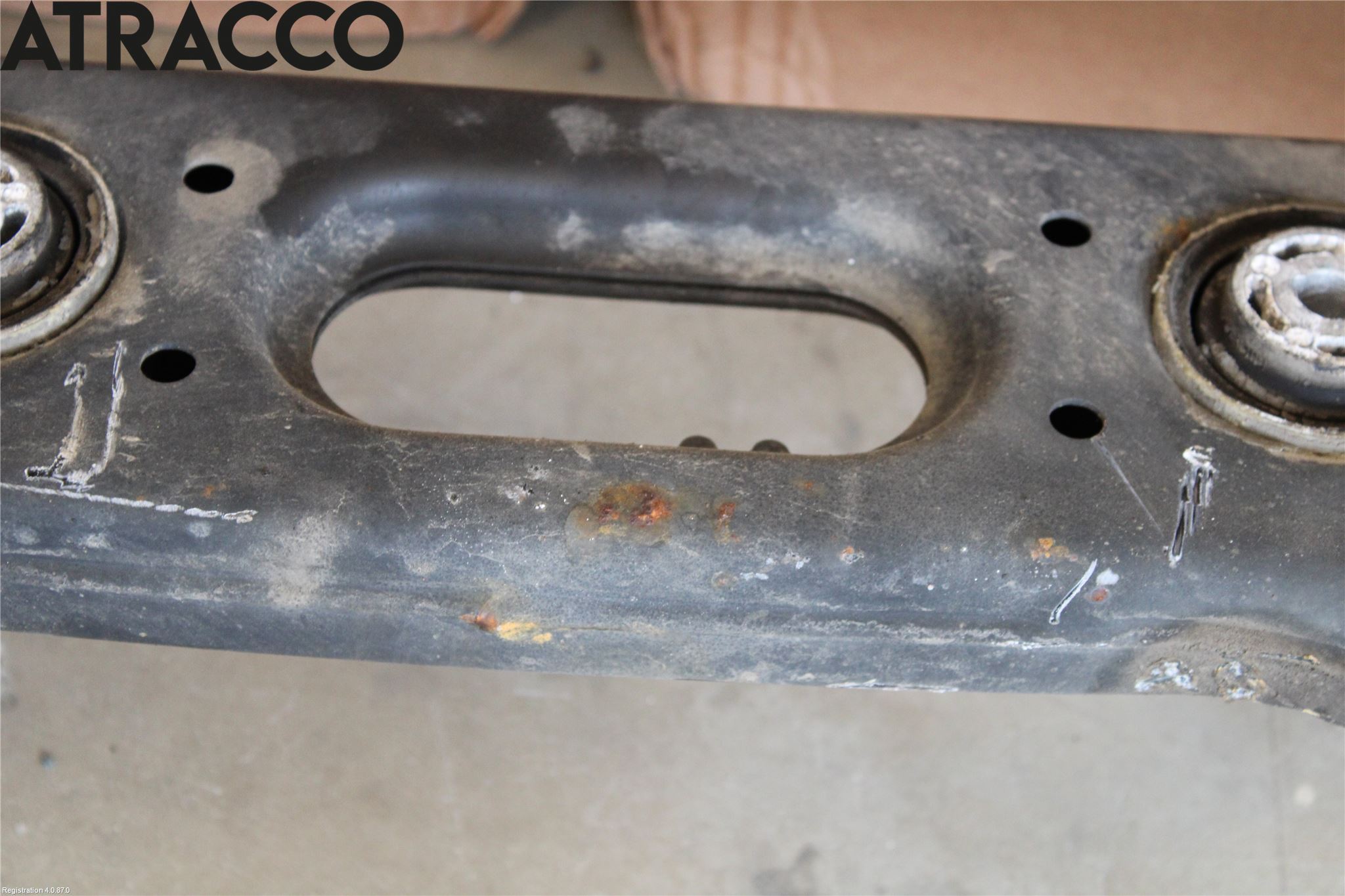 Mercedes-Benz MB C-KLASS (W205) 14-21 Bakaksel Feste Travers-Ramme