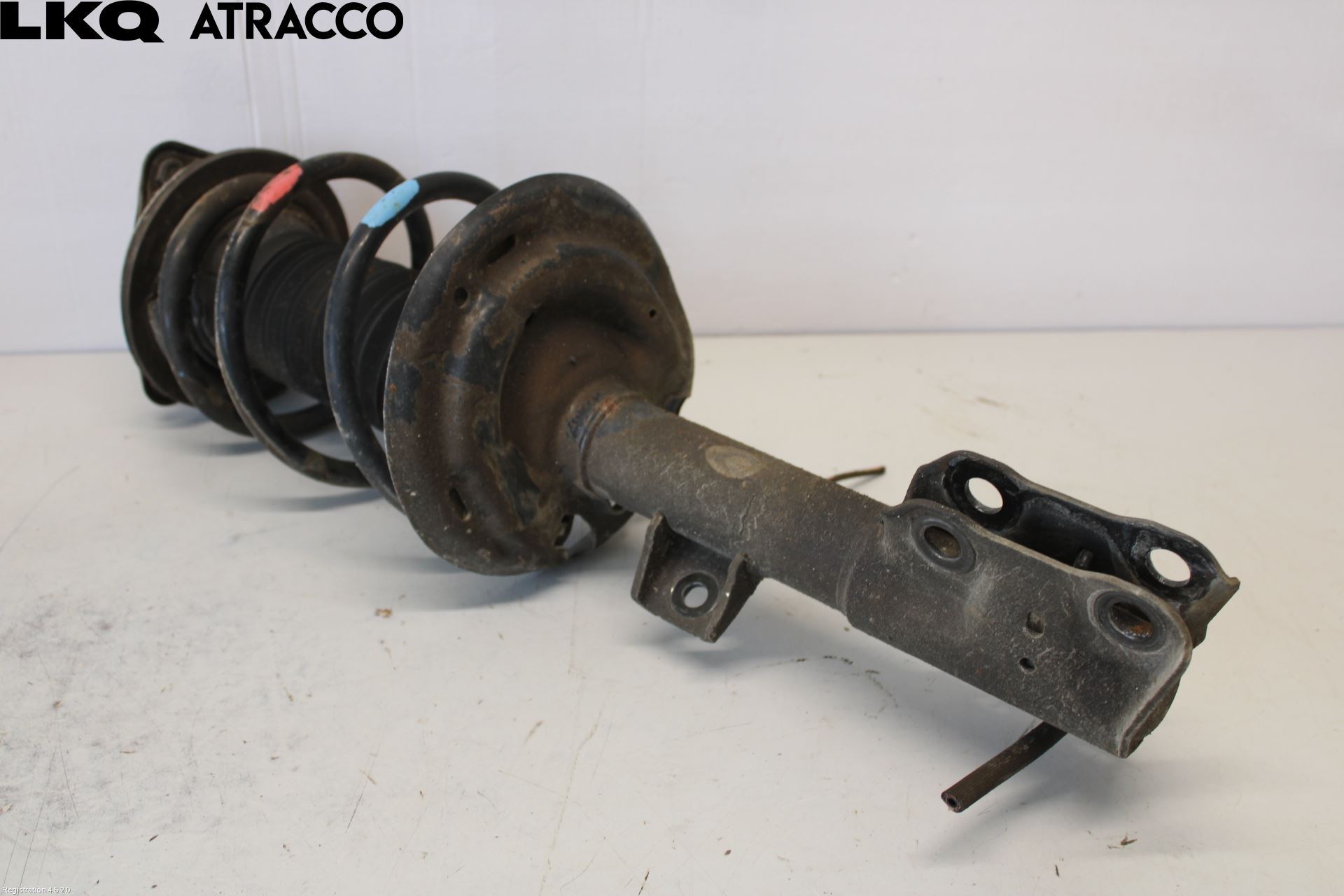 Toyota bZ4X EA10 22- Fjærbein Foran Venstre