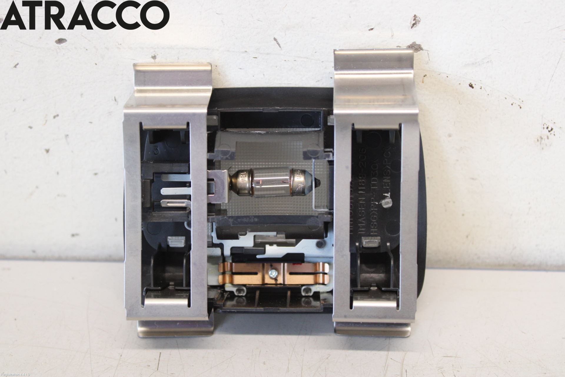 Mitsubishi OUTLANDER 13-21 Innr Taklys