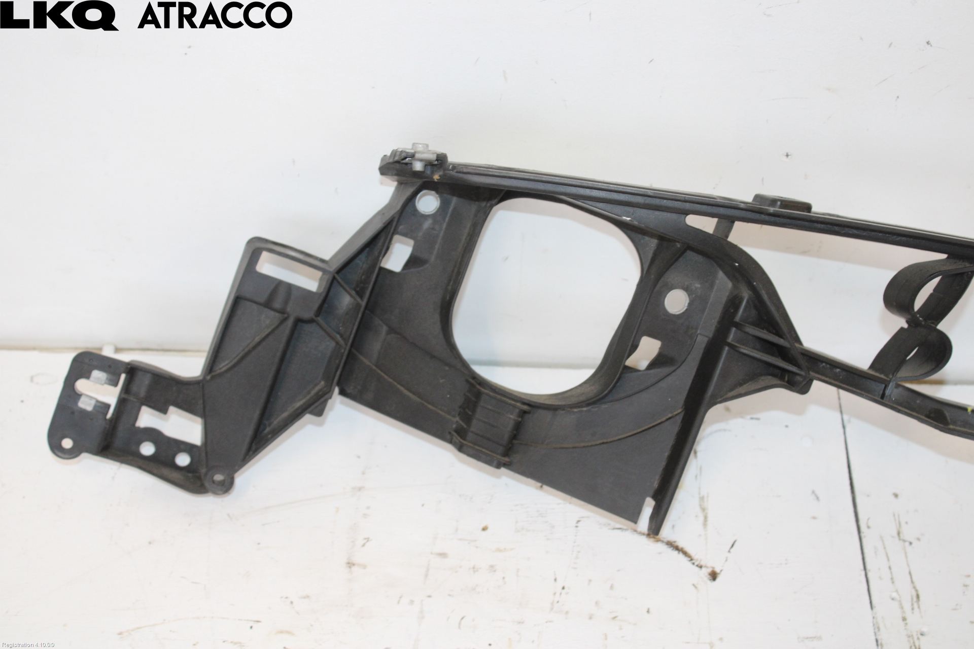 BMW X5 E70 07-13 Frontskjermfeste Venstre