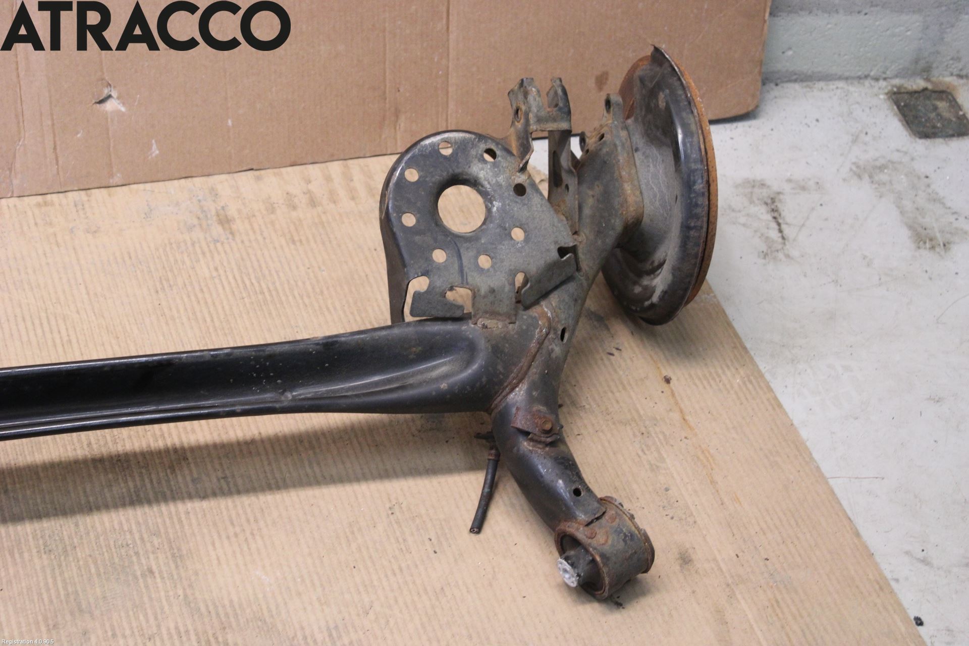 Toyota YARIS XP130 15-20 Bakaksel Feste Travers-Ramme