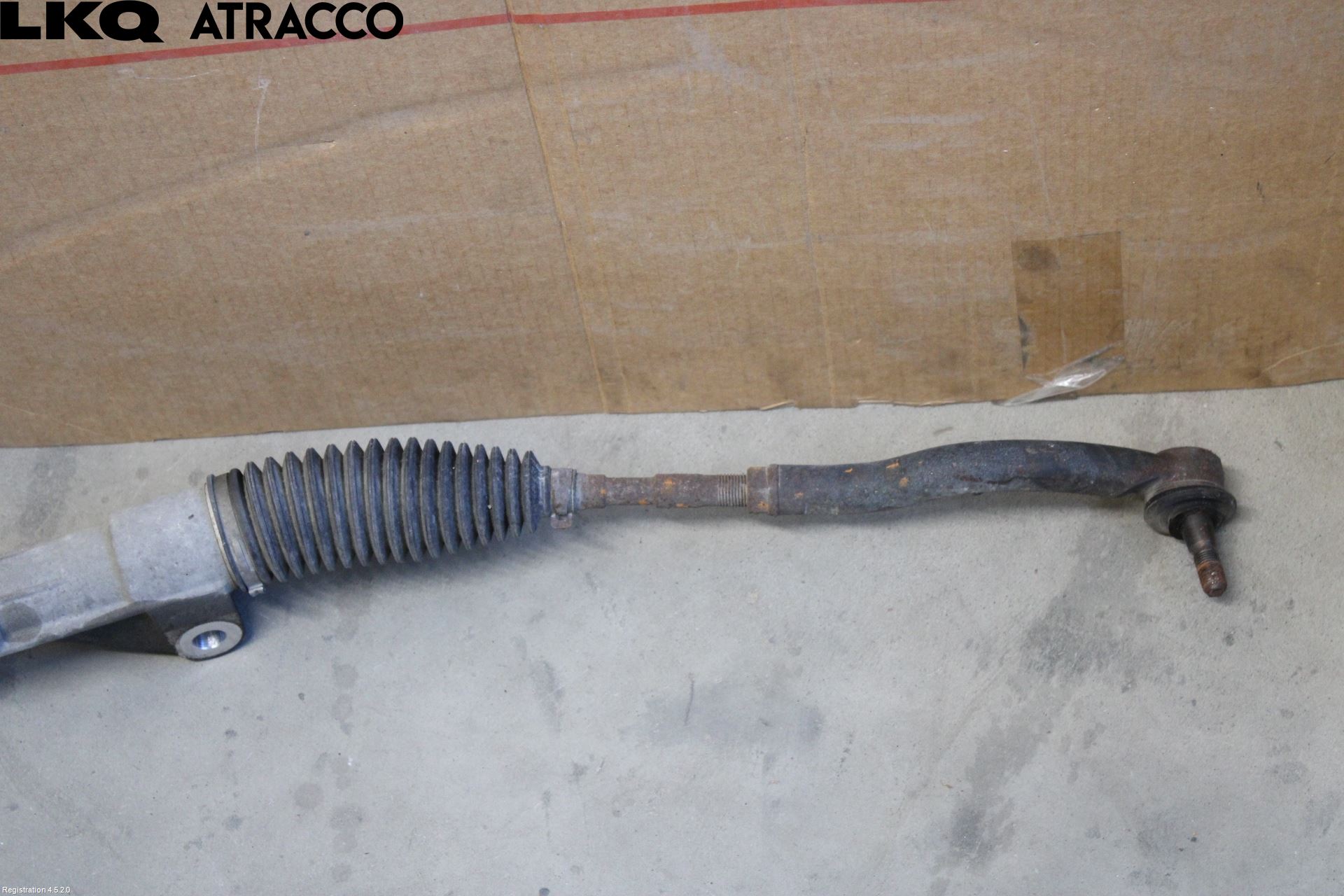 Toyota RAV4 13-18 Servo Snekke - Tannstang