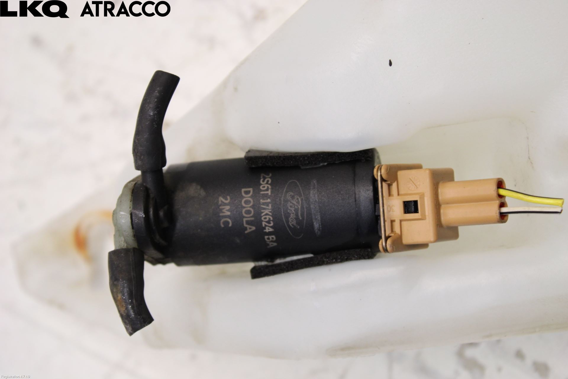 Ford TRANSIT CONNECT 03-08 Spylerbeholder Frontrute