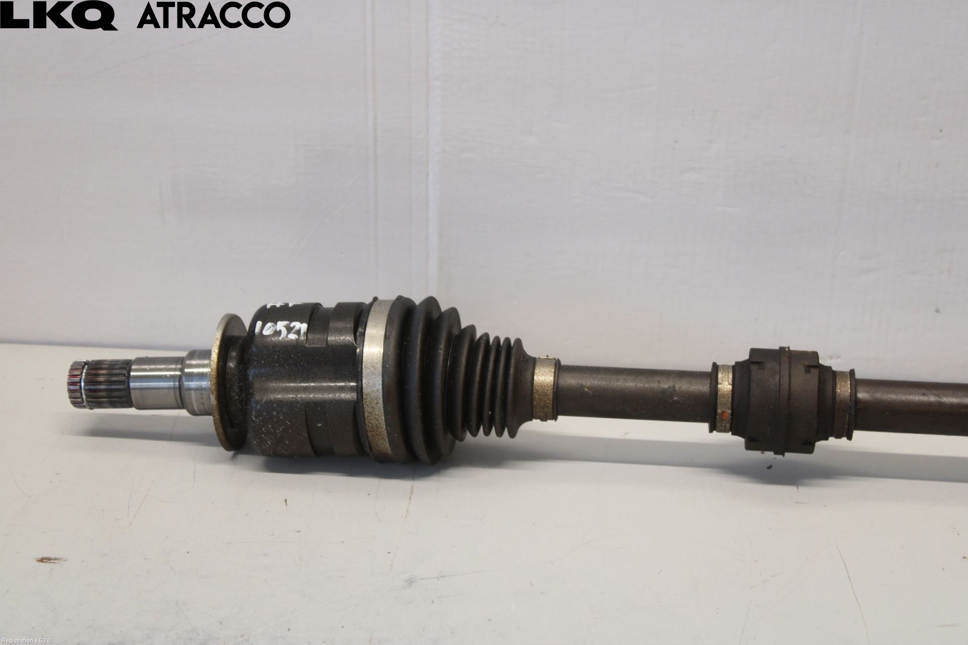 Toyota YARIS CROSS XP21 21- Drivaksel Foran Kompl Høyre