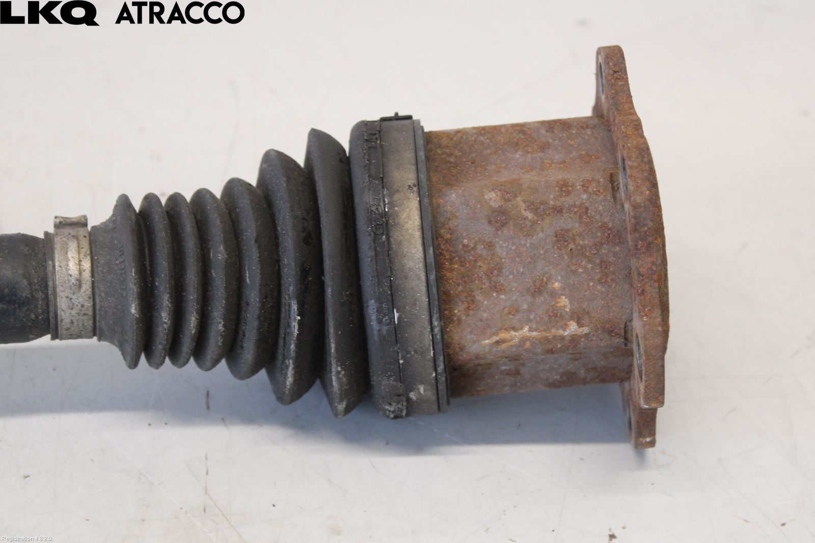 Audi A4 ALLROAD 09-16 Drivaksel Foran Kompl Høyre