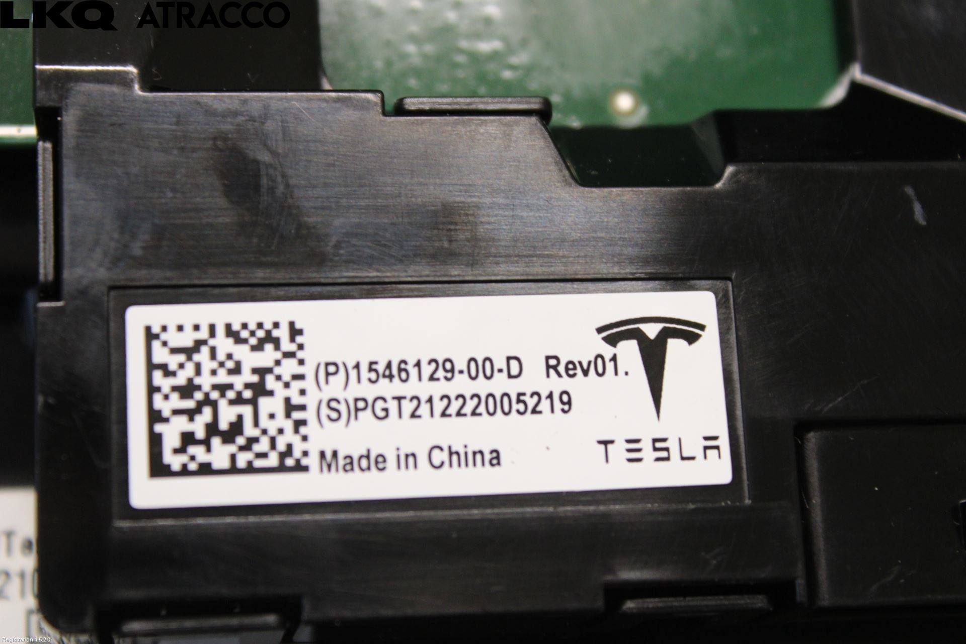 Tesla MODEL 3 17- Dashbord Kanal - Dyse