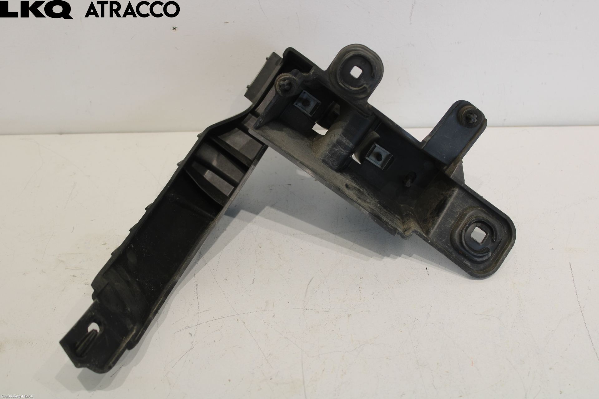 Jaguar I-PACE 18- Støtfangerfeste Bak Høyre