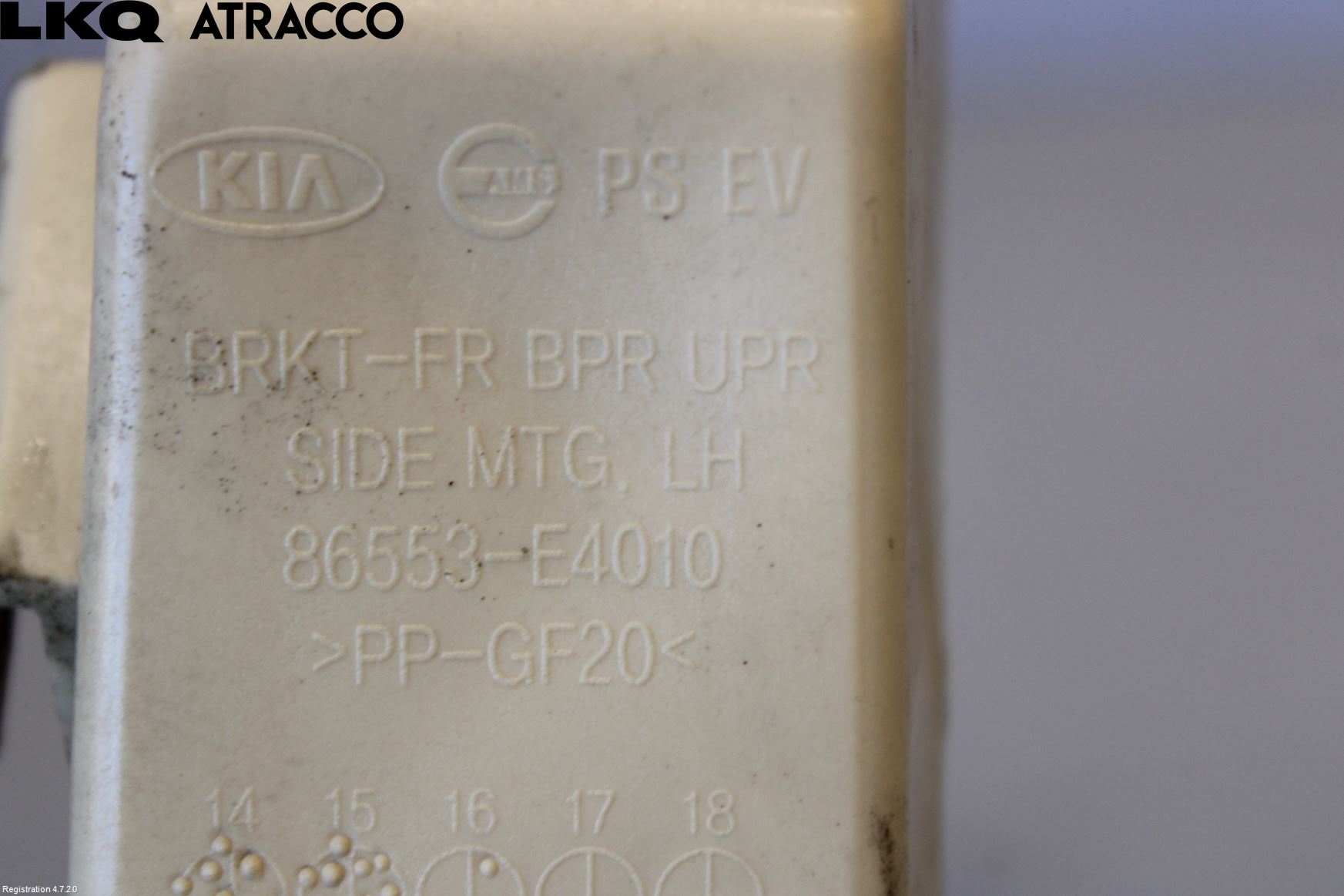 Kia SOUL 09- Støtfangerfeste Foran Venstre