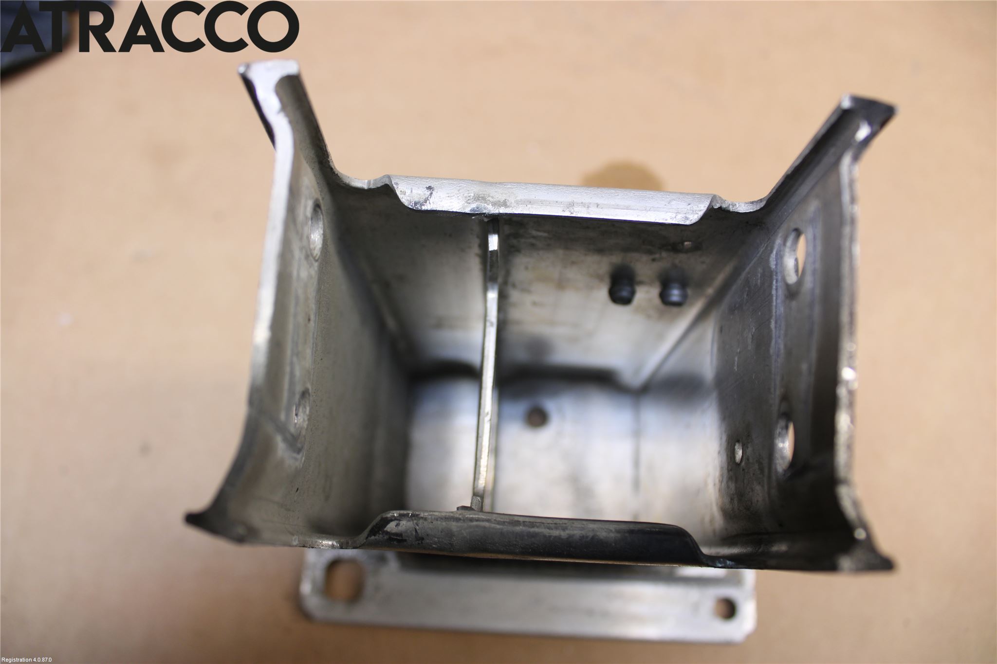 Audi A4/S4 08-11 Støtfanger Foran Feste